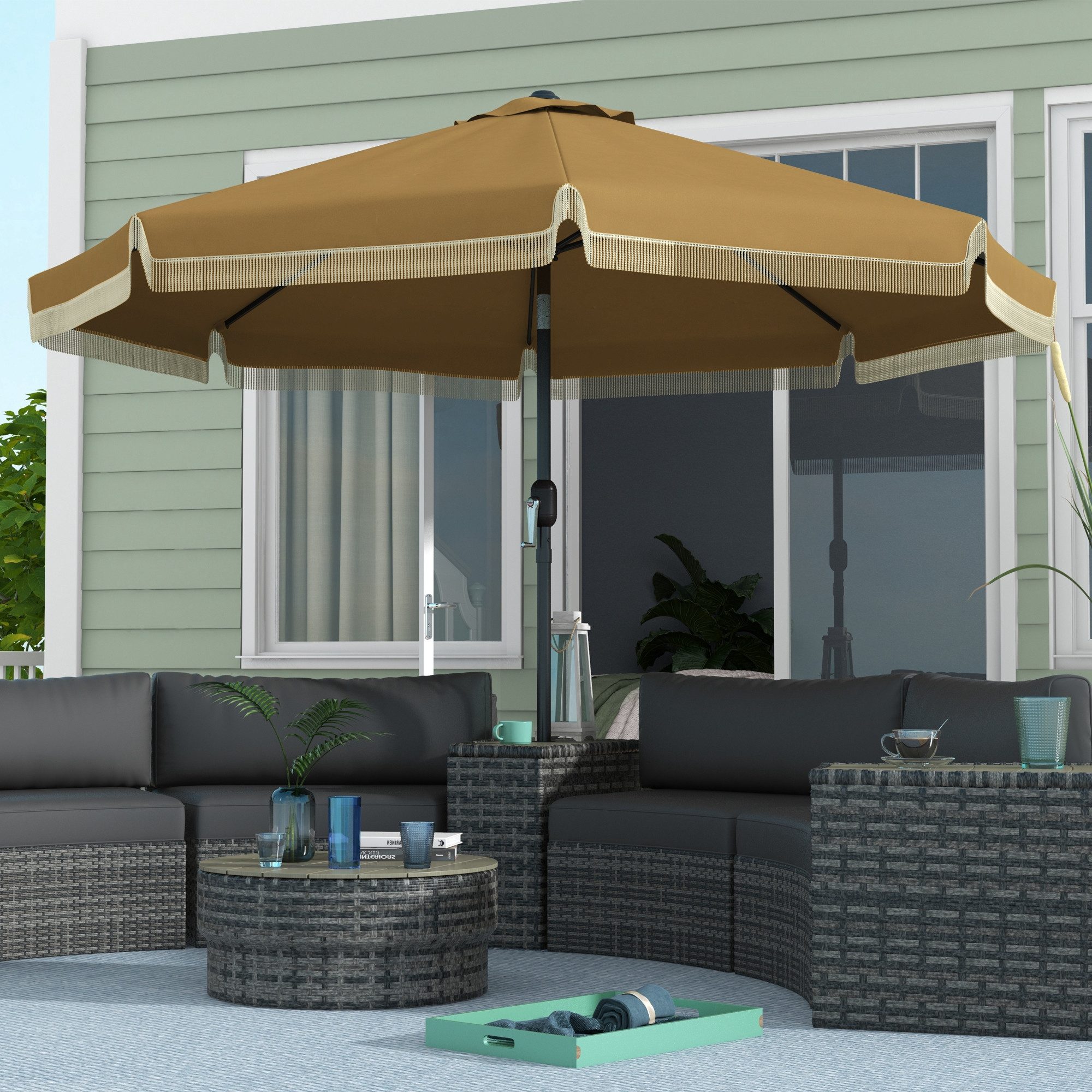 Outsunny Sonnenschirm Terrassenschirm mit Fransen, neigbarer Strandschirm mit 8 Rippen, LxB: 265x265 cm, Strandschirm, Terrassenschirm, für Garten, Balkon, Khaki