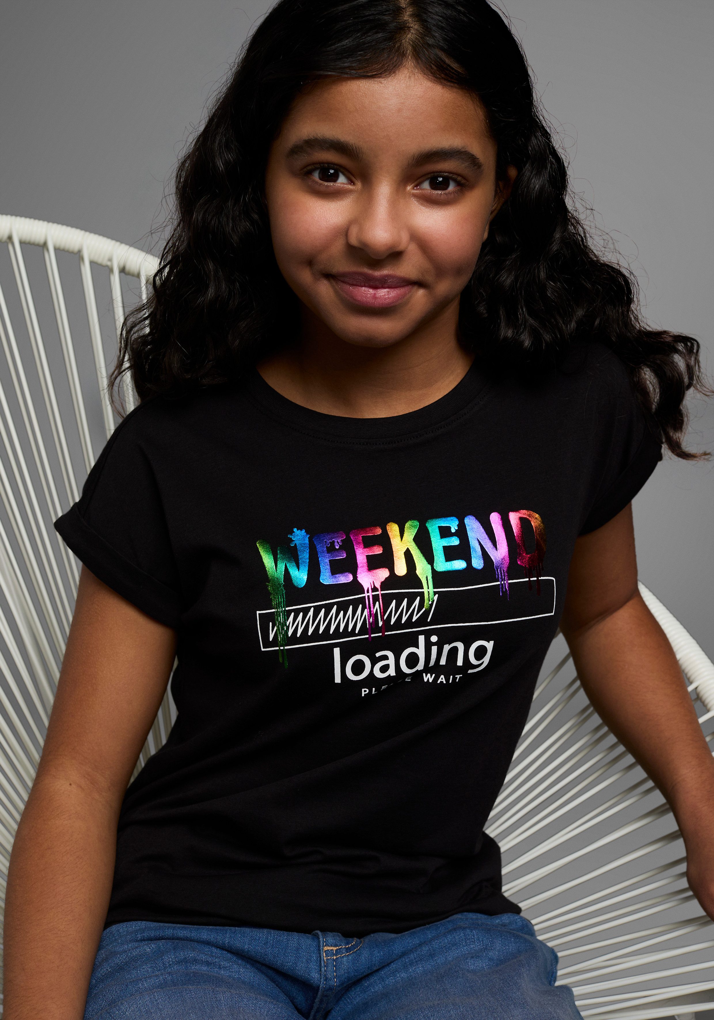 KIDSWORLD T-Shirt WEEKEND loading...please wait Kurzarm, weite Passform, bedruckte Optik, Rundhalsausschnitt