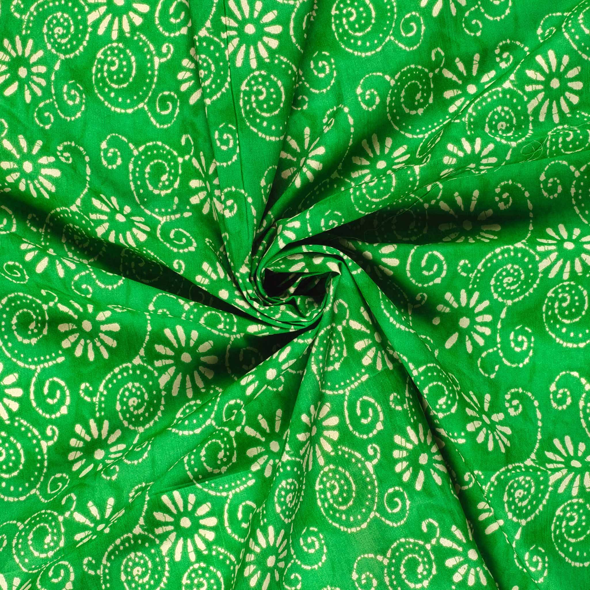 maDDma Stoff Baumwoll-Voile Stoff Blumenmuster Batik Meterware 145cm breite, grün