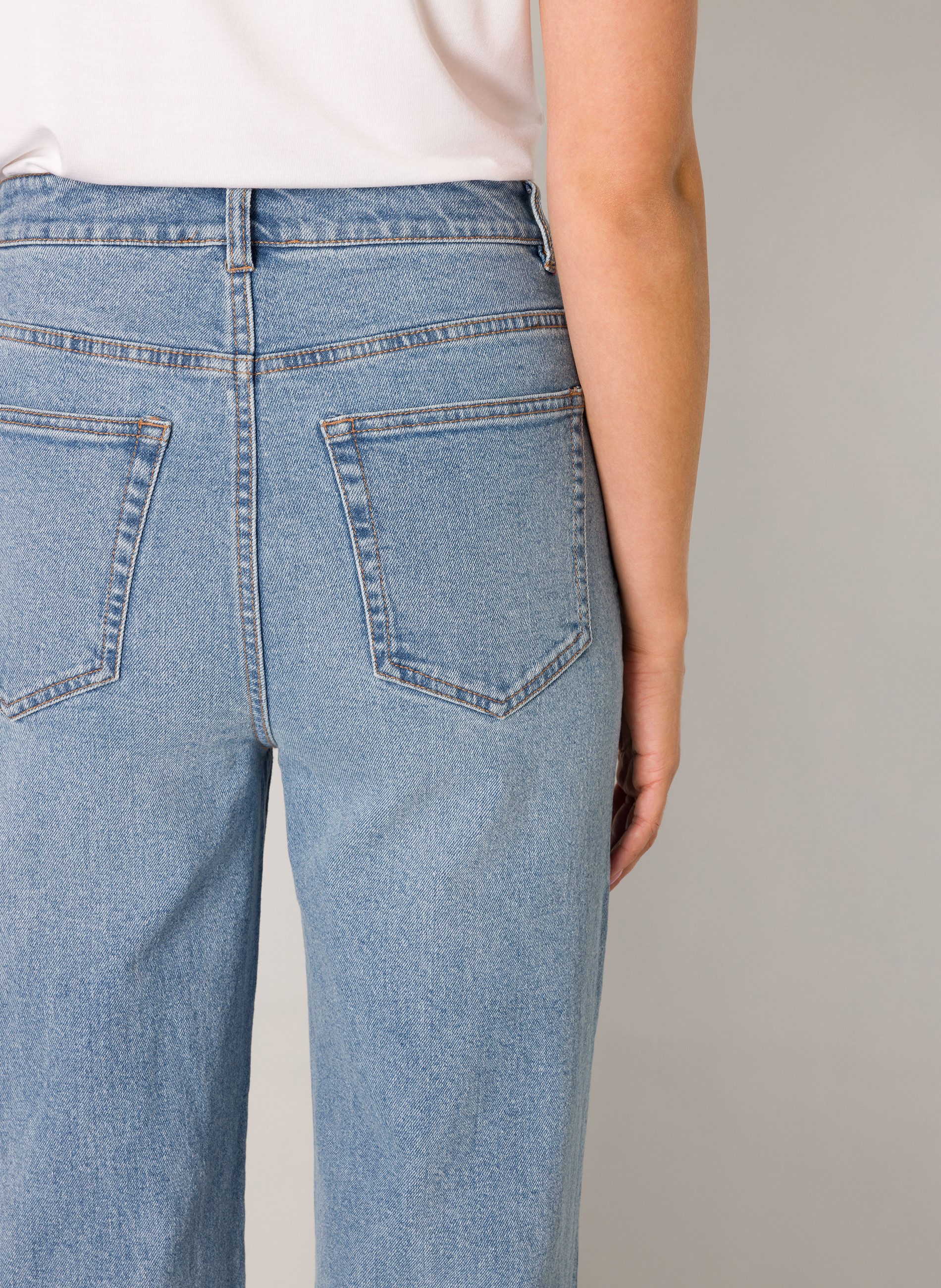 Base Level Weite Jeans Amy mit Waschung günstig online kaufen