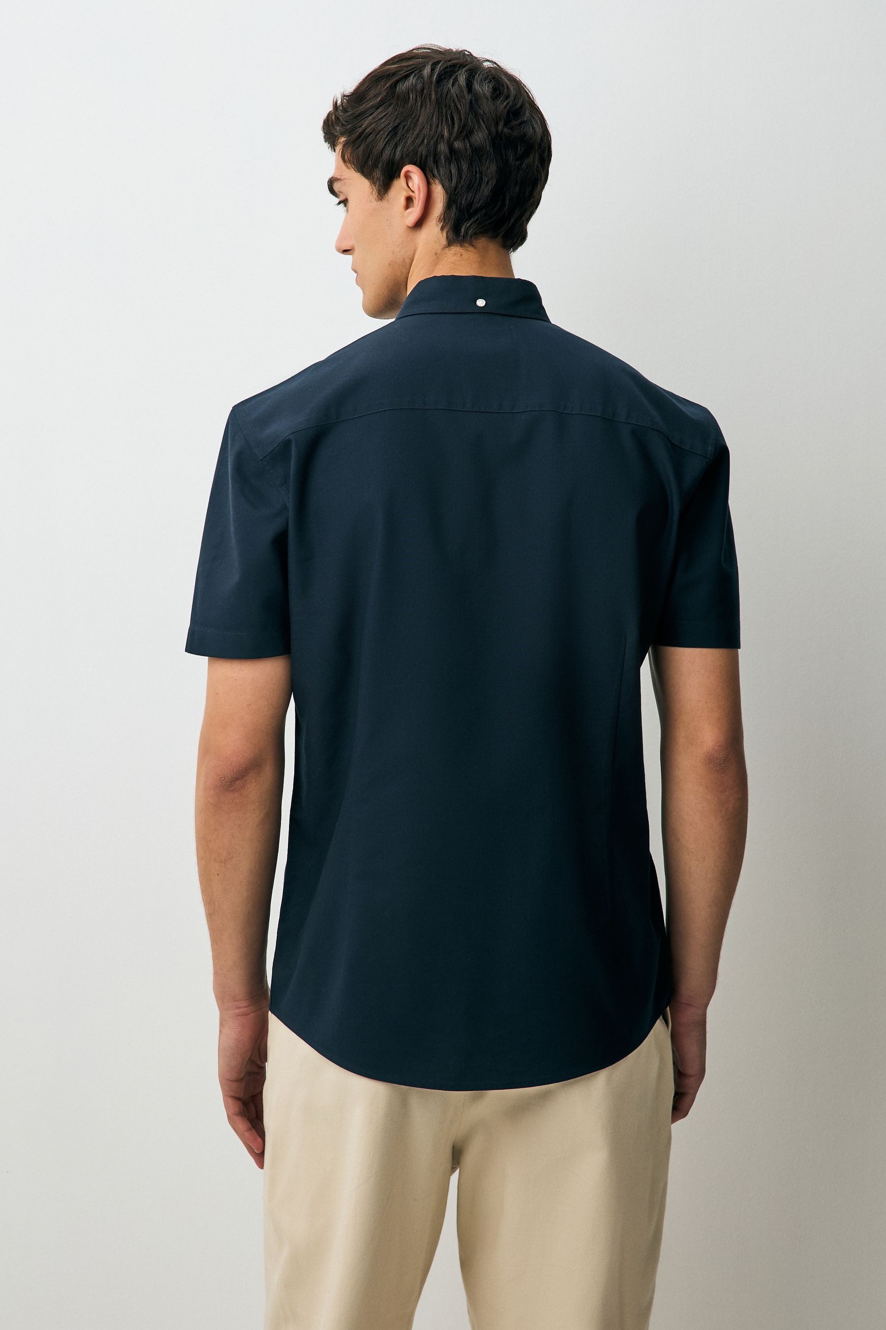 Next Kurzarmhemd Slim Fit Oxford-Kurzarmhemd au 100 % (1-tlg) günstig online kaufen