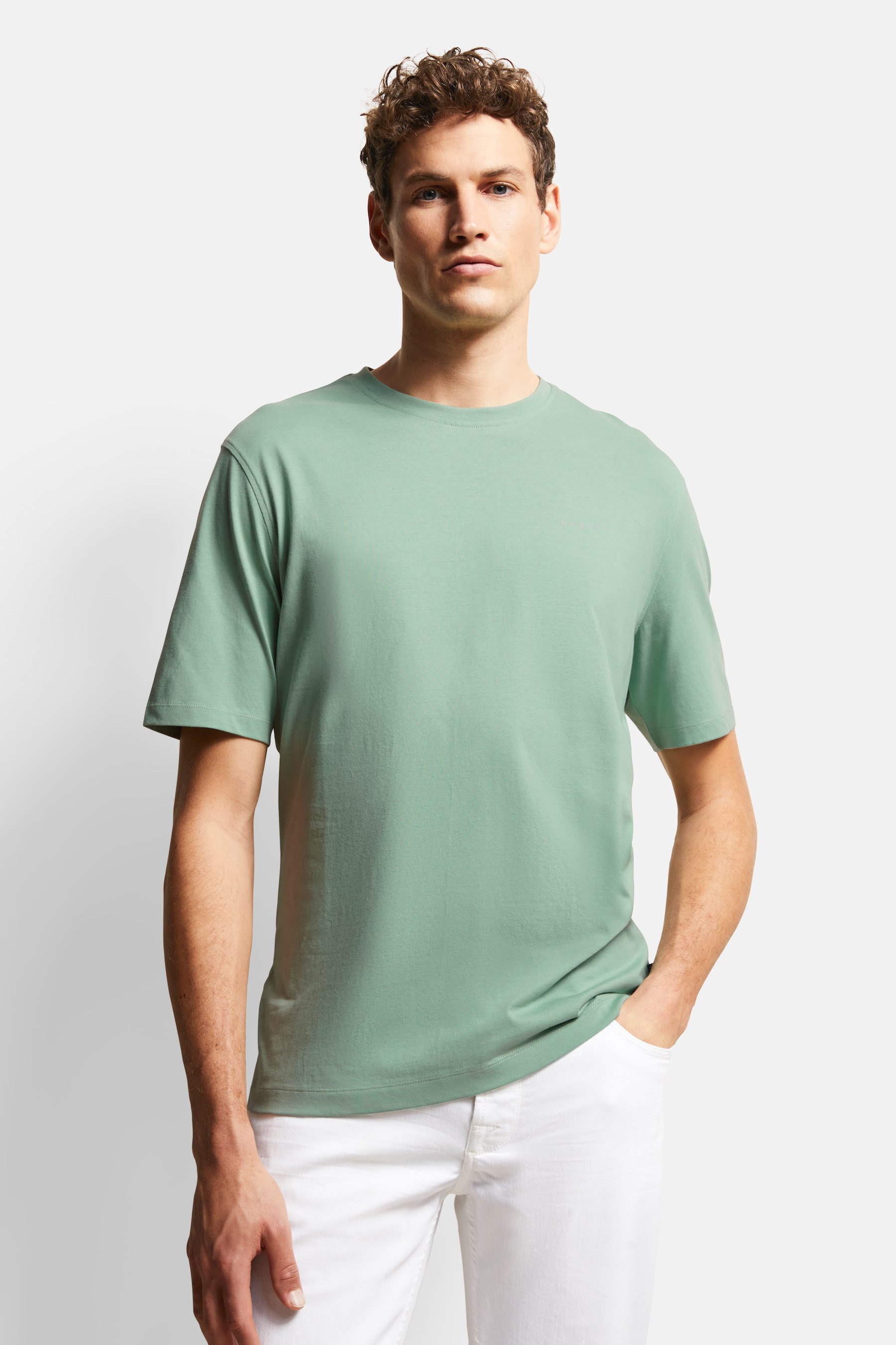 bugatti T-Shirt mit moderner Passform