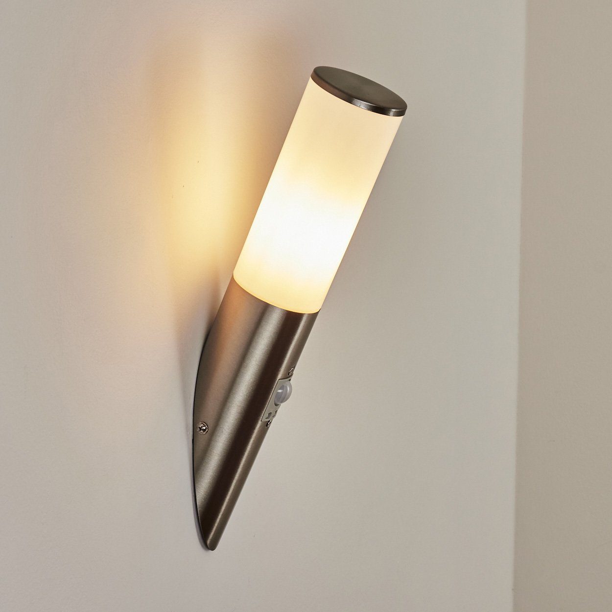 hofstein Pollerleuchte »Zogno« moderne Außenleuchte aus Metall/Kunststoff  in Nickel-matt/Weiß, ohne Leuchtmittel, Wandlampe m. Bewegungsmelder E27,  IP44 | Deckenlampen