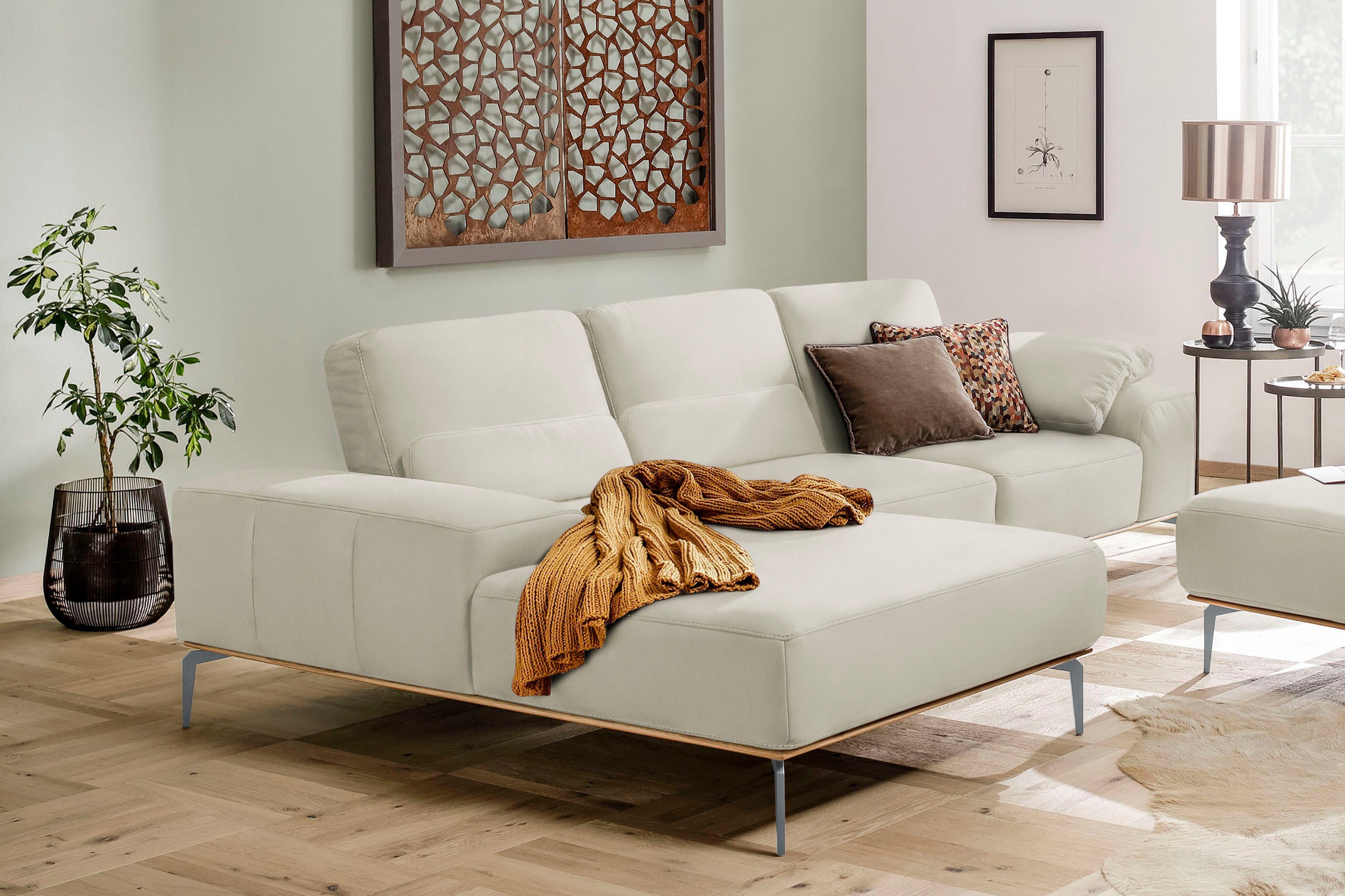 W.SCHILLIG Ecksofa run, Designsofa mit tollem Sitzkomfort, bequem, Breite 299cm, L-Form, mit elegantem Holzsockel, Füße in Silber matt, Breite 299 cm