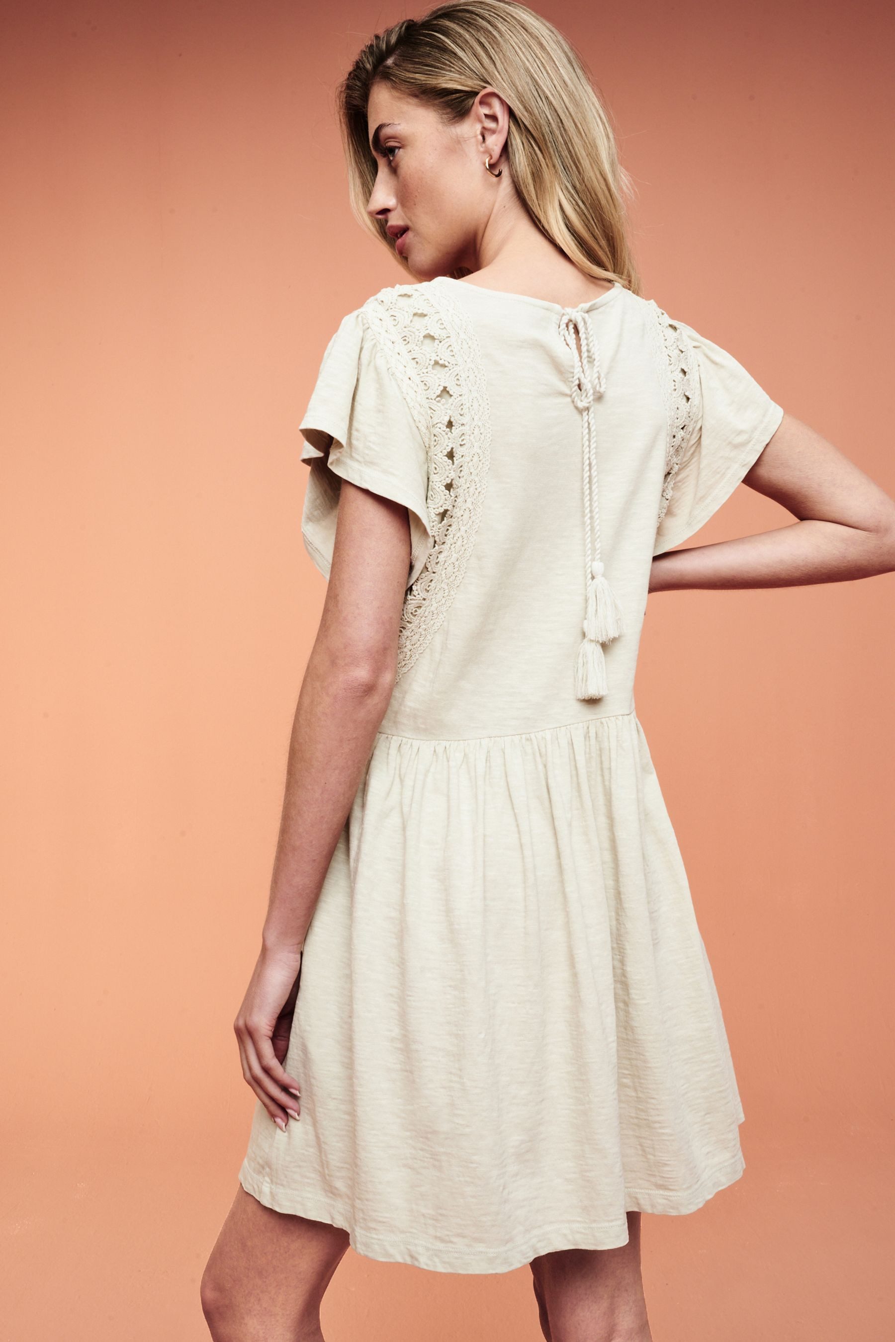 Next Minikleid Kurzärmeliges Minikleid mit Häkelbesatz günstig online kaufen