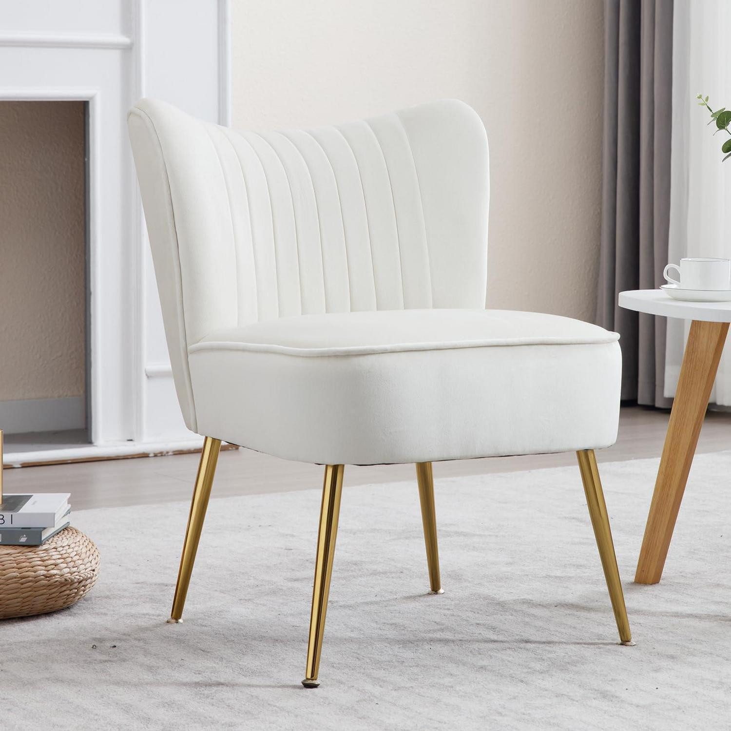 LuxusKollektion Ohrensessel Sessel Samt Loungesessel Ohrensessel Metallbeine Beige