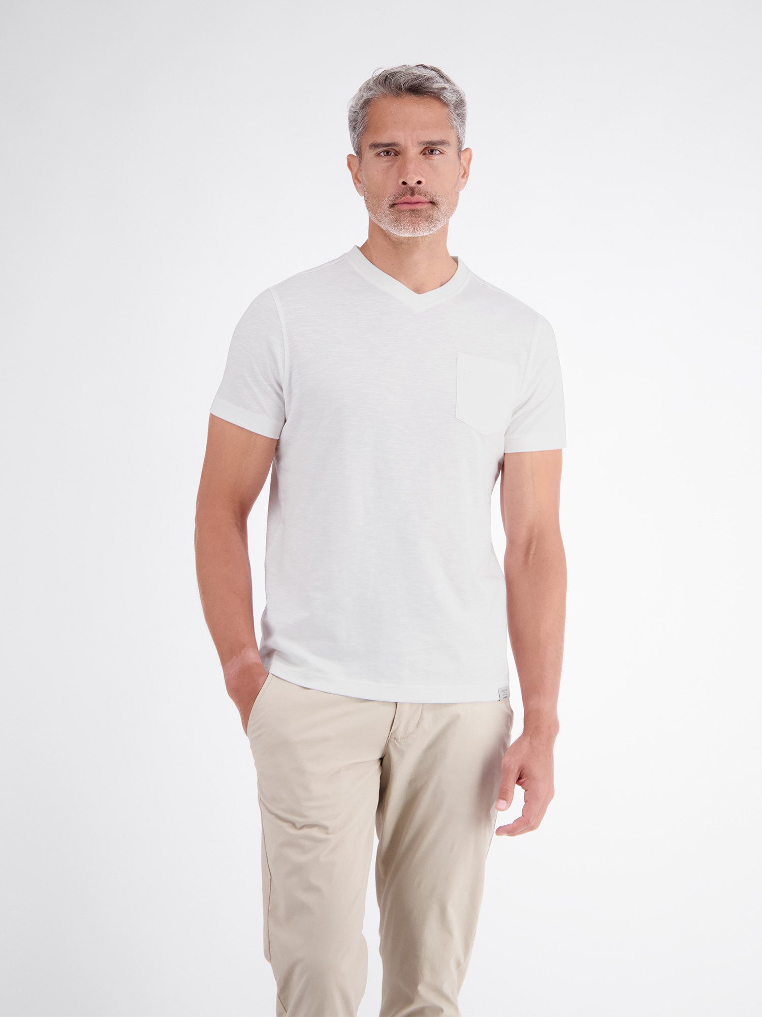 LERROS V-Shirt T-Shirt mit sportlichem V-Ausschnitt aus reiner Baumwolle