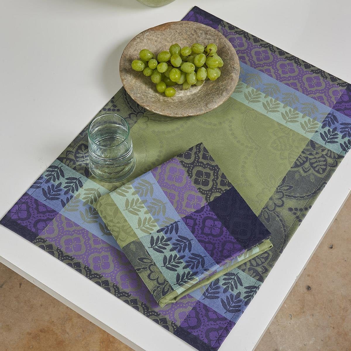 Le Jacquard Francais Platzset Beschichtete Tischsets (2x Set) Bastide Olive 38x52 cm, (Set, 2-St), beschichtet