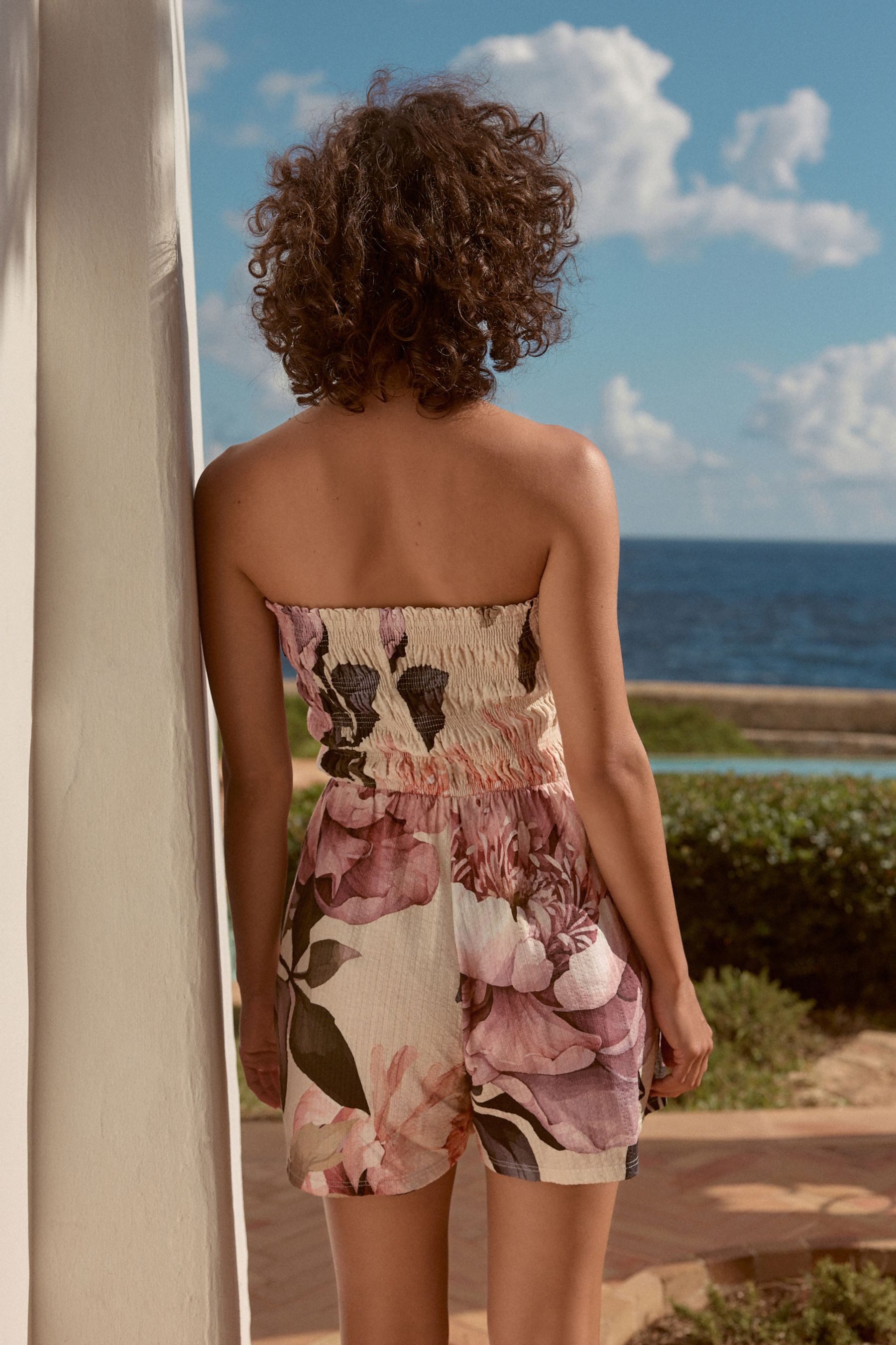 Next Playsuit Gesmokter Bandeau-Playsuit, Kurzgröße (1-tlg) günstig online kaufen