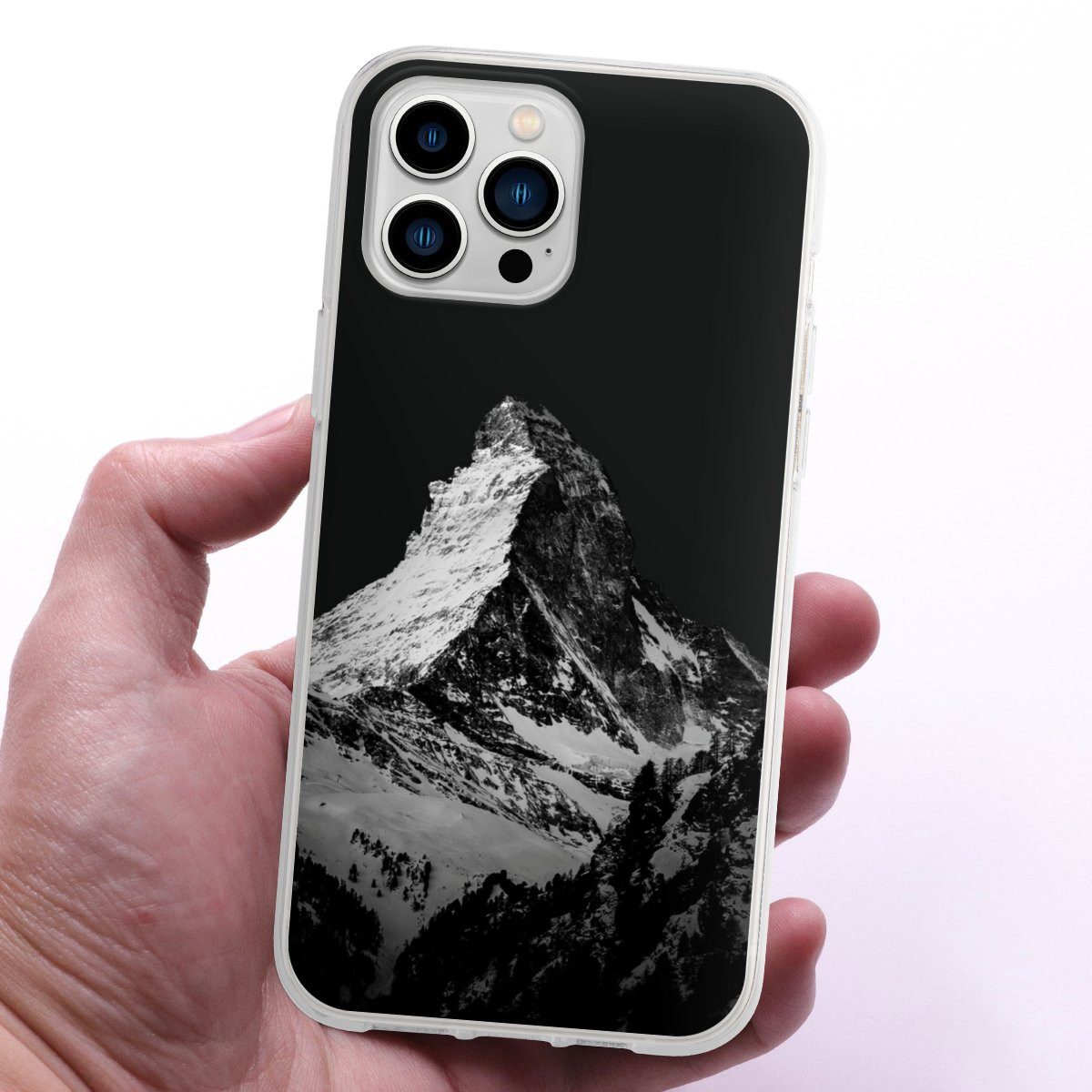 DeinDesign Handyhülle Berg Schnee Alpspitze Snow Capped Mountains Grayscale, Apple iPhone 13 Pro Max Silikon Hülle Bumper Case Handy Schutzhülle