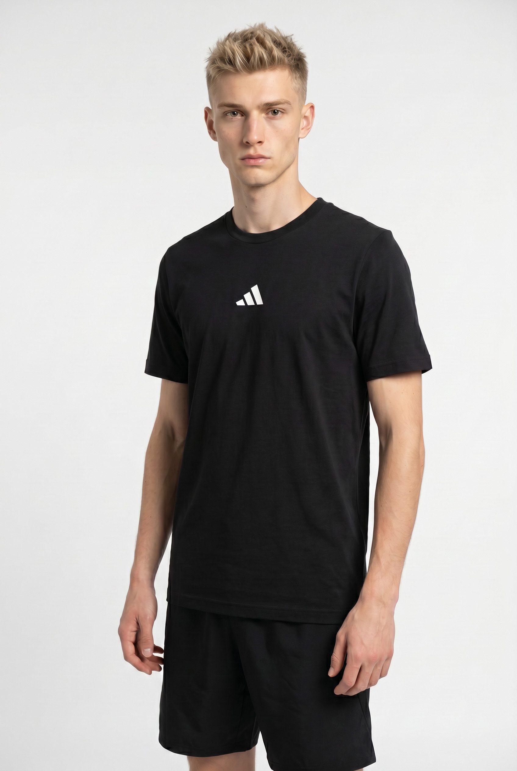 T-Shirt ESSENTIALS SMALL LOGO SINGLE JERSEY