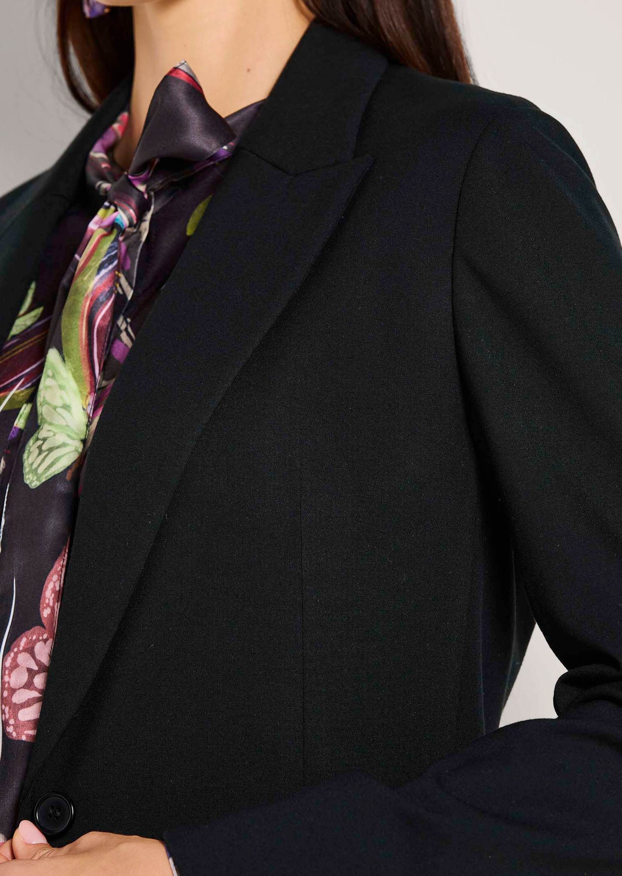 MADELEINE Kurzblazer Eleganter Longblazer mit Stretch-Komfort Businessblazer mit Reverskragen und langen Ärmeln