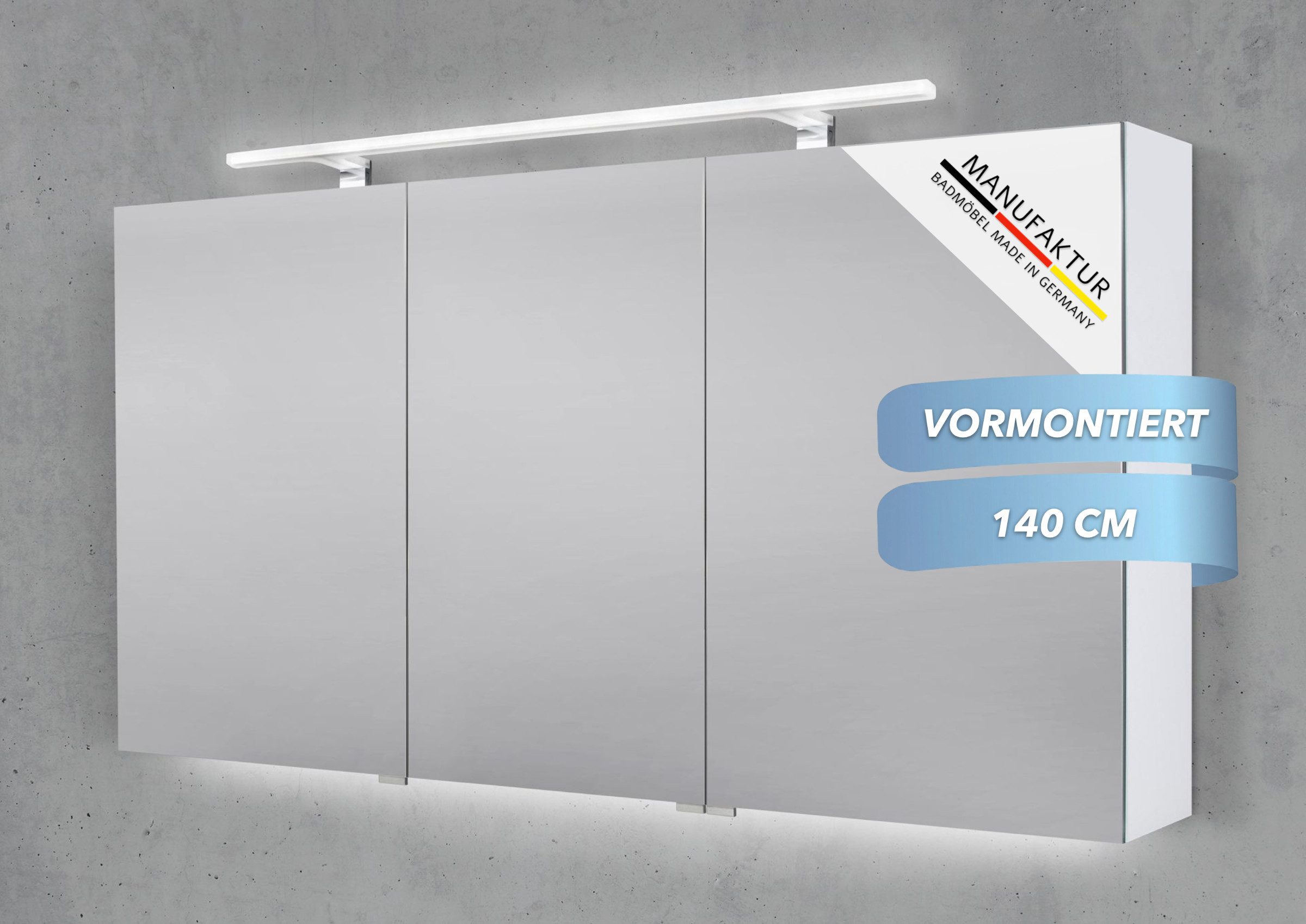 Intarbad Badezimmerspiegelschrank 3-türiger Spiegelschrank mit MULTI LED Acryl Aufsatzleuchte, dimmbar (Doppelspiegeltüren, Holz-/ Lackdekore, Maße von 120 bis 140 cm wählbar, Höhe 70 cm, Glasfachböden, Magnetleiste & Kosmetikspiegel Ø 12 cm) Vormontierte Lieferung, Floatglas, 160 kg Traglast, Made in Germany