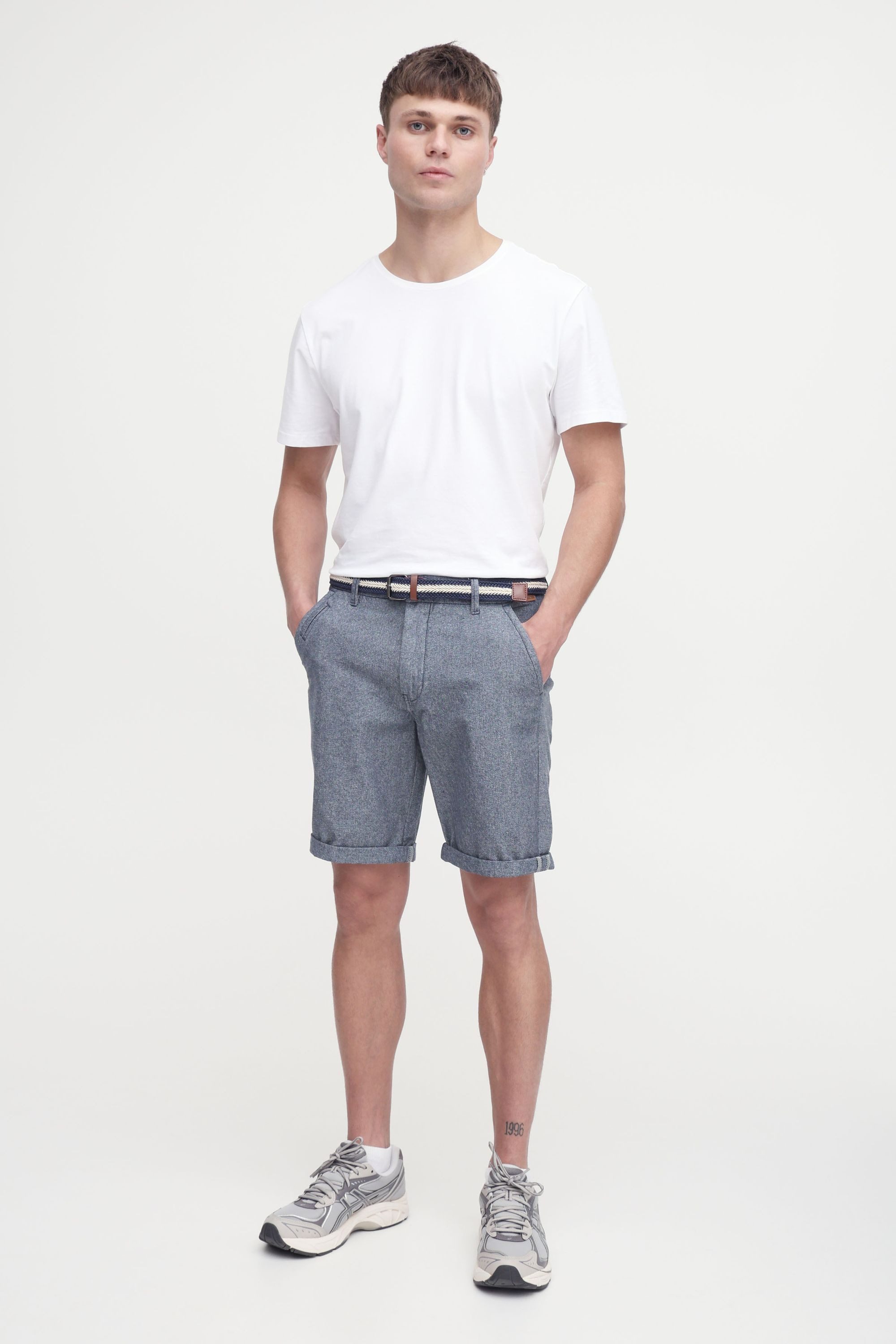 INDICODE Chinoshorts IDMews Kurze Hose mit Gürtel – Bild 2 von 5