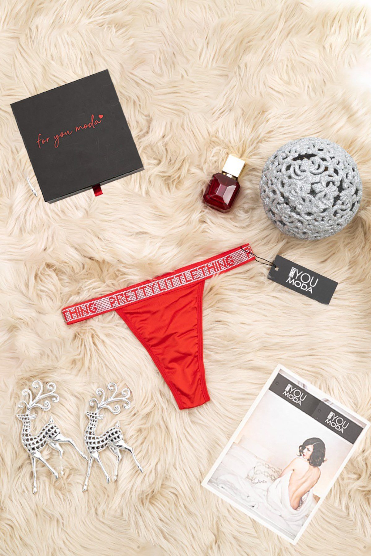 For You Moda Tanga Rote Schnur mit Stein Detail Box