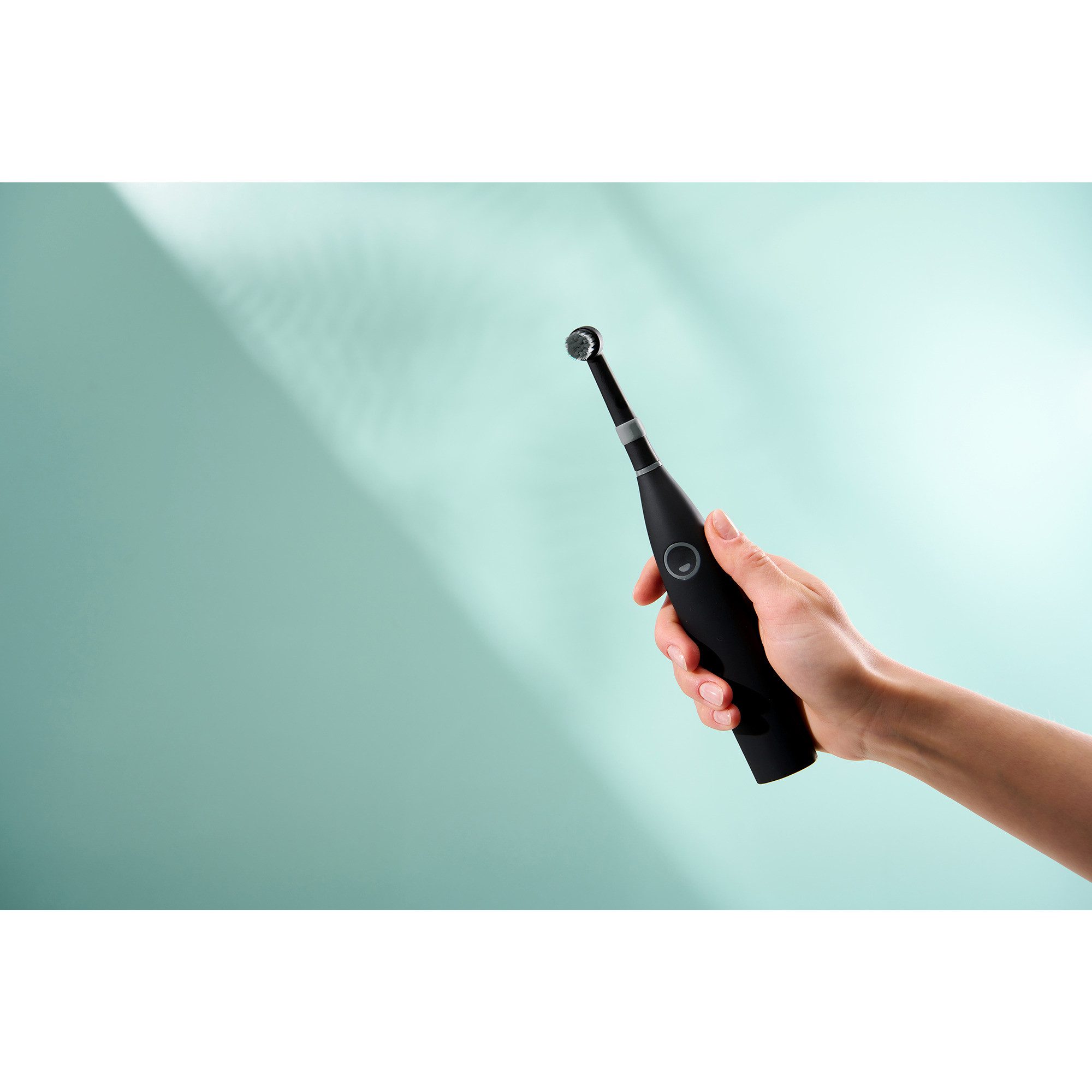 happybrush Elektrische Zahnbürste happybrush ECO R2 Allblack + 3 Refills