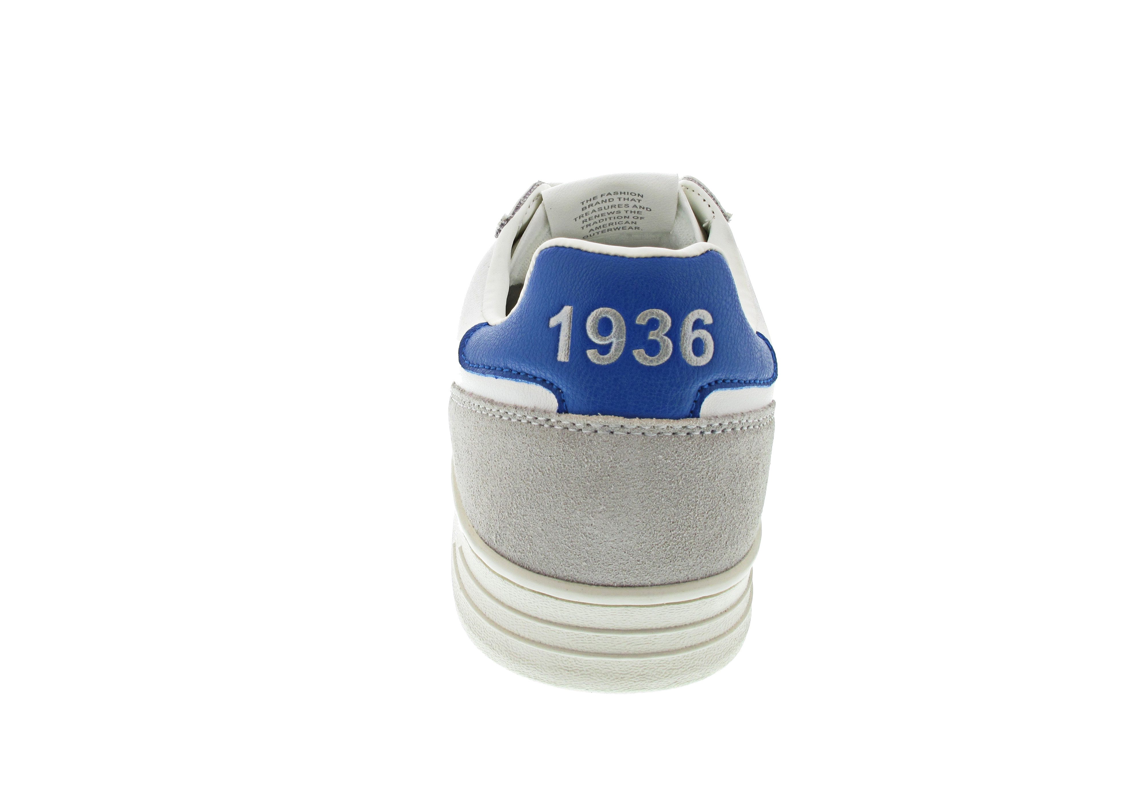 Blauer Sneaker