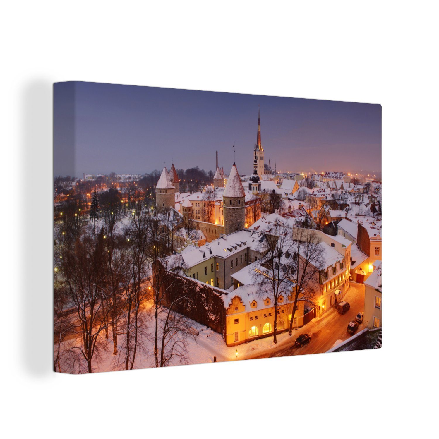 OneMillionCanvasses® Leinwandbild Im Stadtzentrum von Tallinn liegt im Winter Schnee auf den Dächern, (1 St), Wandbild Leinwandbilder, Aufhängefertig, Wanddeko, 30x20 cm
