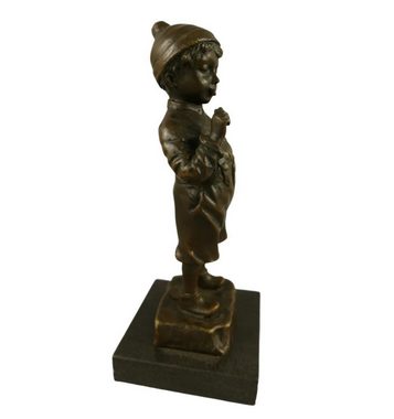 Linoows Dekoobjekt Bronzefigur, Bronze Skulptur, "Der kleine Raucher", Bronze Figur, Rauchender Knabe signiert Schmidt Felling