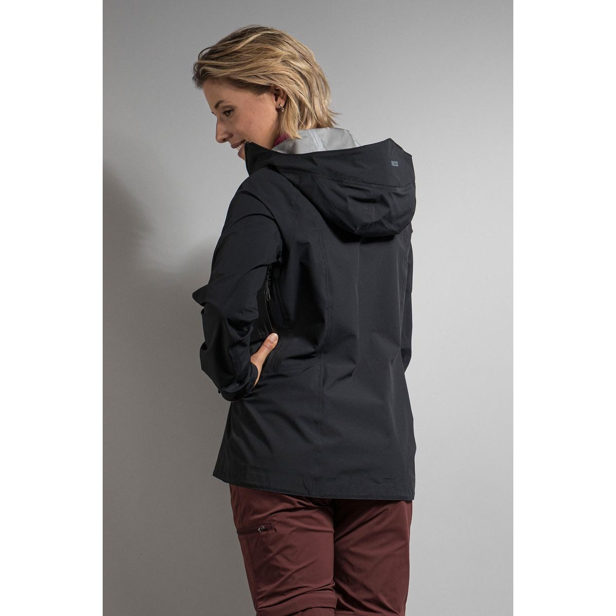 TATONKA® Outdoorjacke Zenja W's Recco Jacket Robuste Dreilagenjacke aus T-HardShell Pro 3L mit Ausrüstung