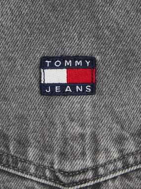 Tommy Jeans Jeanskleid PINAFORE DRESS DG4072 mit Tommy Jeans Markenlabel