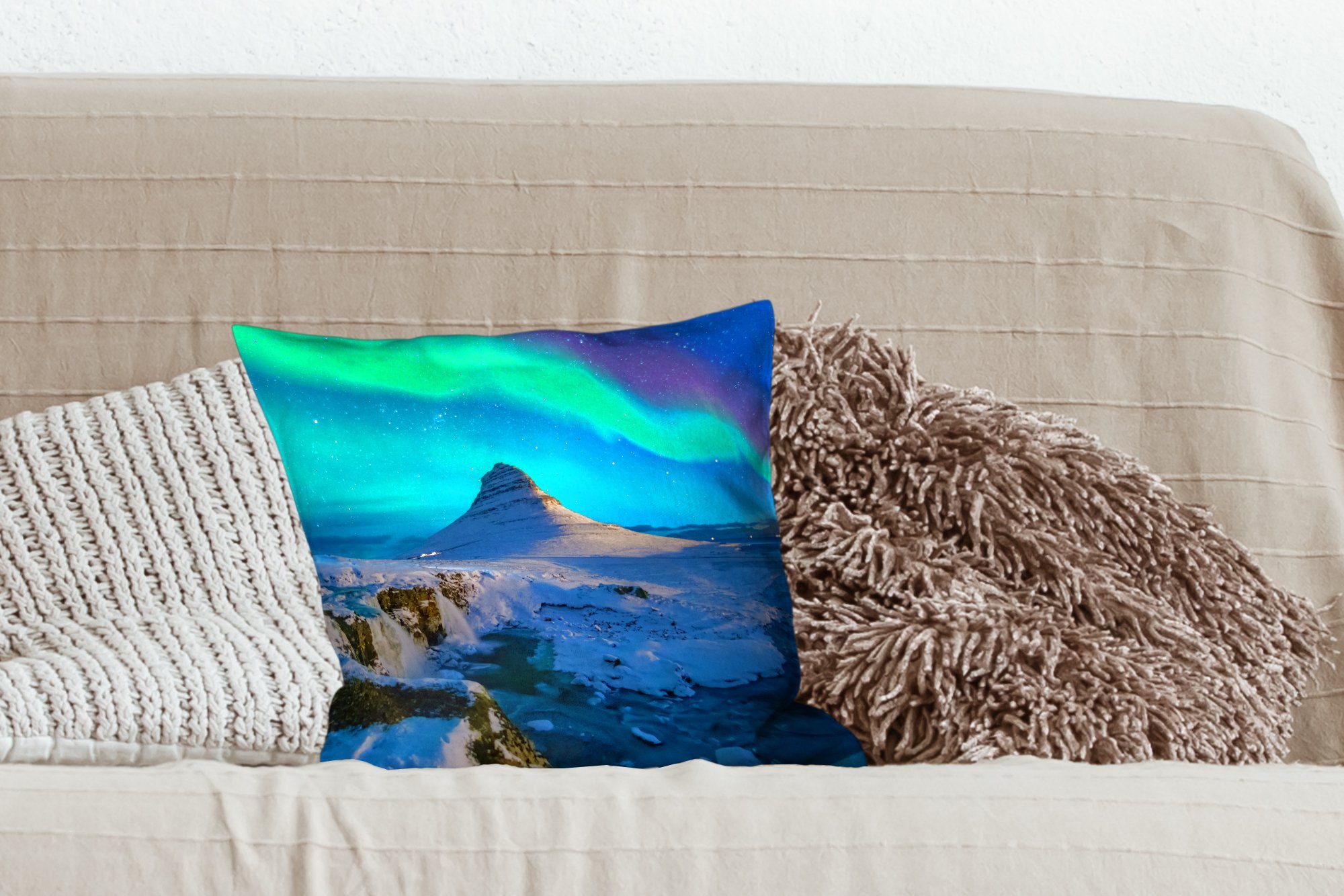 MuchoWow Dekokissen Nordlichter - Berge Schlafzimmer, Island, - mit für Deko, Sofakissen Füllung Wohzimmer, Zierkissen