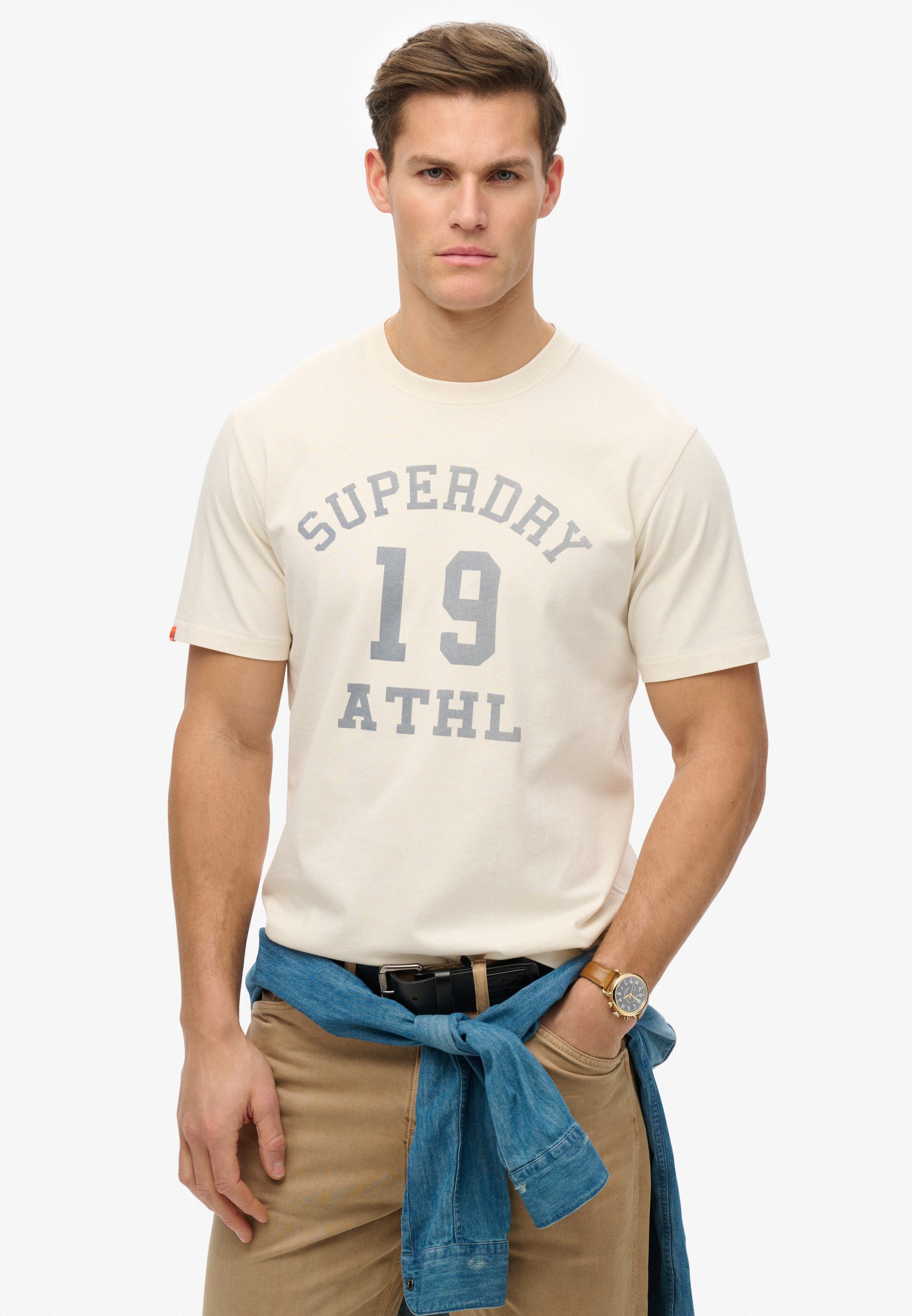 Superdry Rundhalsshirt ATHLETIC ESS TEE Loose Fit, aus Baumwolle und Seide, mit Print, Kurzarm, hüftlange Form