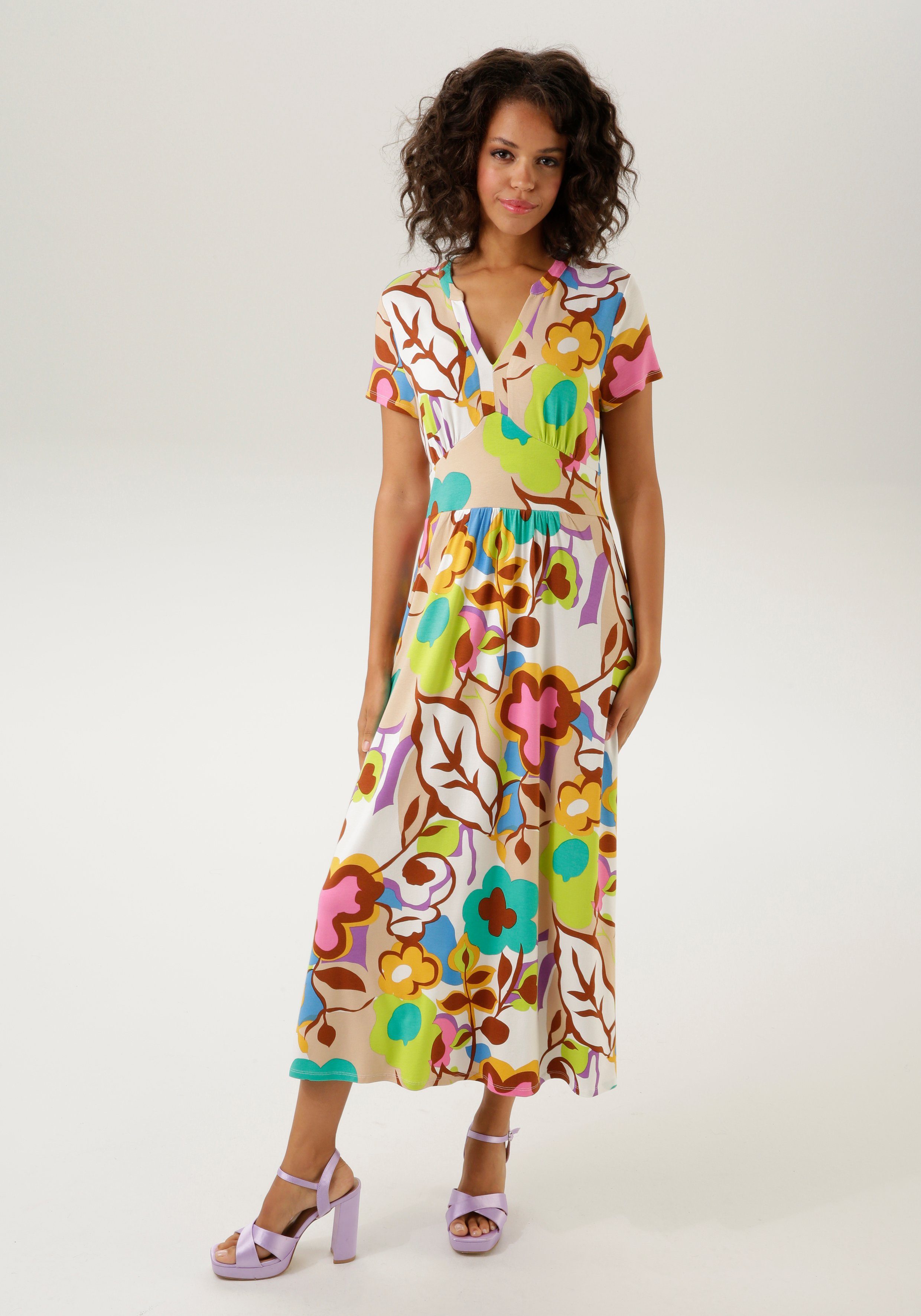 Vertrauen und Qualität an erster Stelle Aniston CASUAL mit NEUE KOLLEKTION großflächigem, Sommerkleid - graphischem Blumendruck