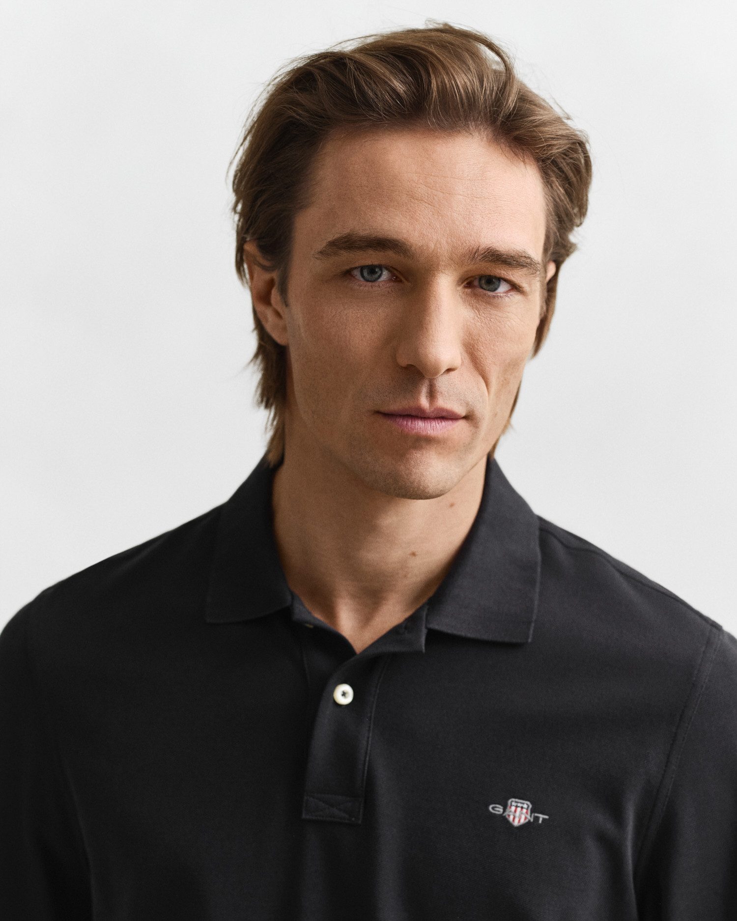 Gant Poloshirt REG SHIELD LS PIQUE RUGGER mit Logotickerei auf der Brust