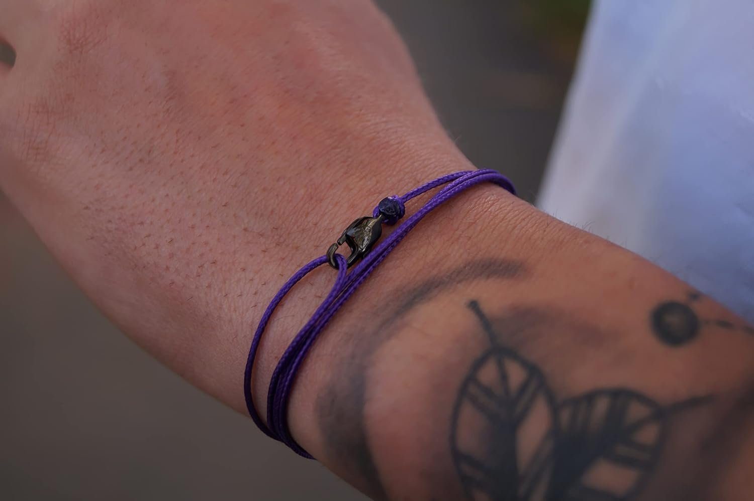 Made by Nami Wickelarmband Minimalistisches Armband mit Karabinerhaken Herren Armband Damen, Maritimes Armband Wasserfest & Verstellbar