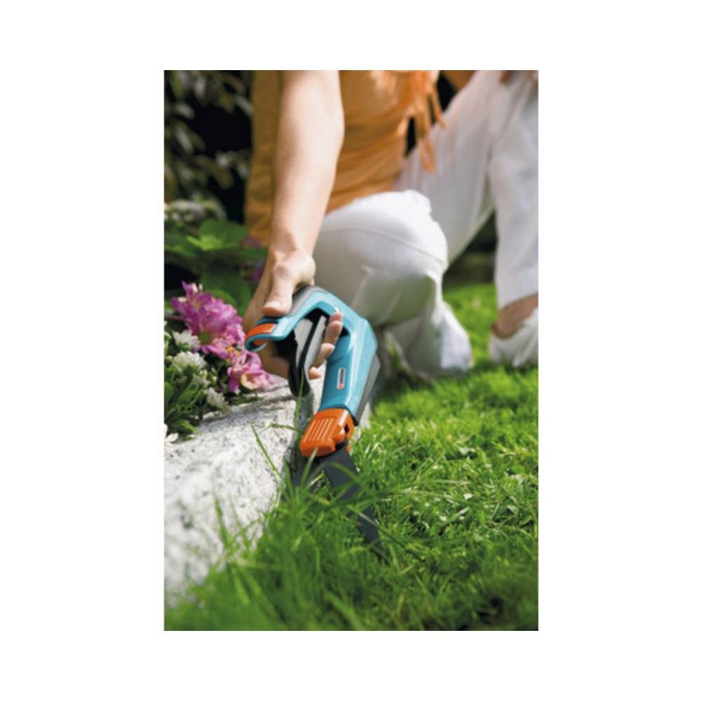 GARDENA Gartenschere Liegt angenehm in der Hand durch Spezial-Bügelgriffform 08735-20, Antihaftbeschichtet