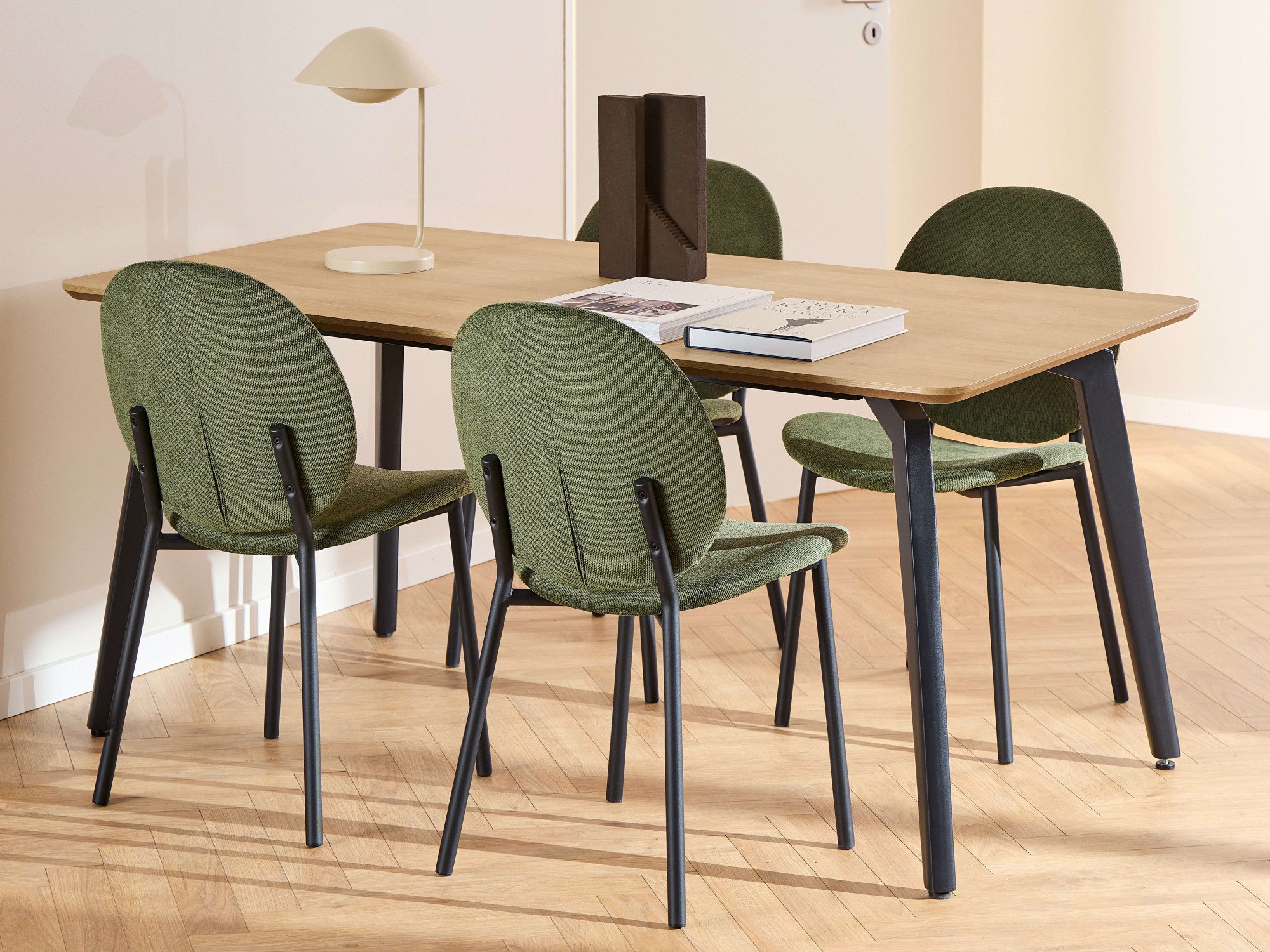ACTONA GROUP Esszimmer-Set Essgruppe, Speisetisch mit Wohnzimmerstühlen, (Set, 5-St., 1x Tisch + 4x Stühle), 1x Tisch + 4x Stühle