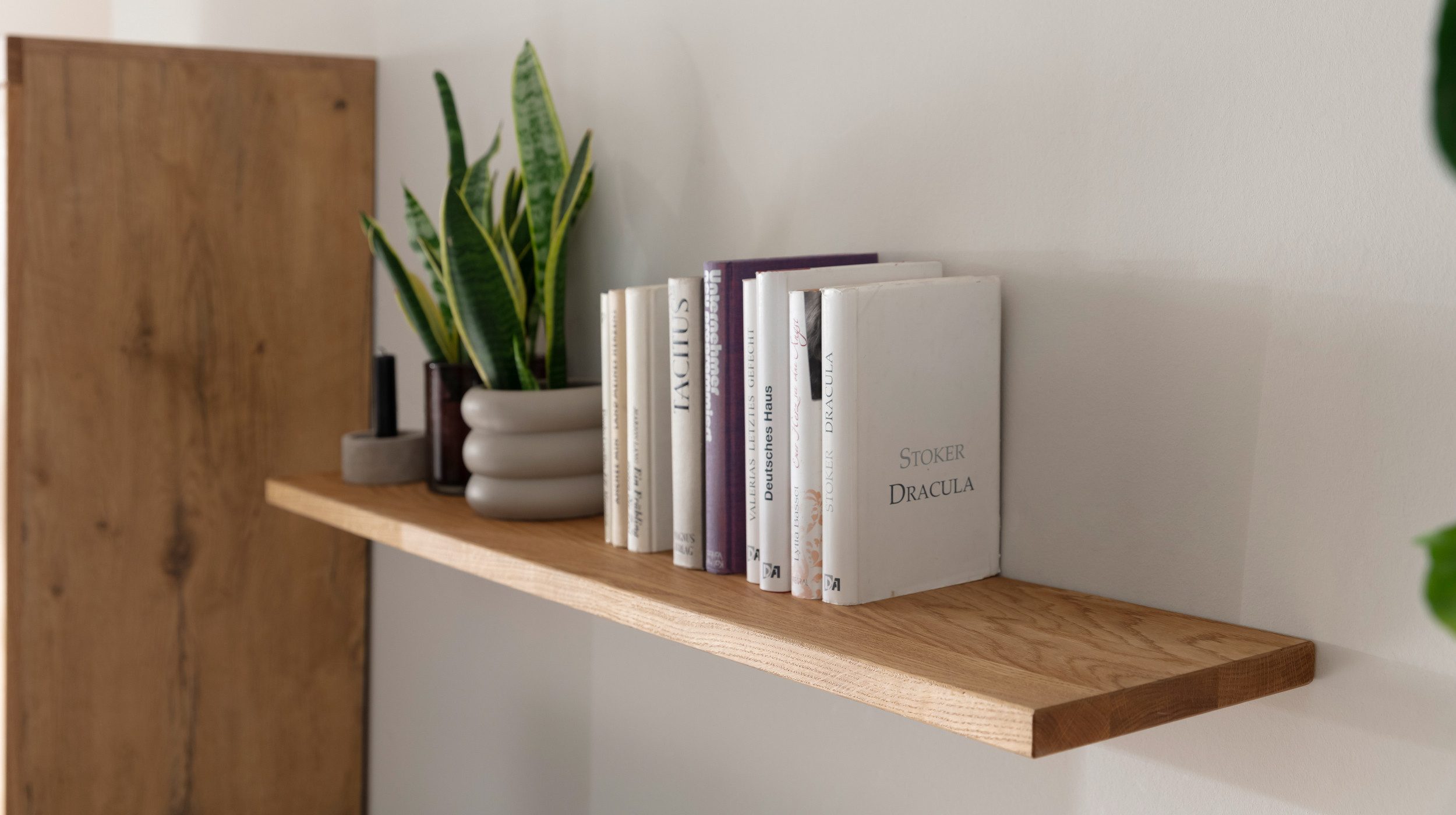 Massivart® Wandboard GRENO 110 cm Breite / Massivholz Wildeiche geölt, Wandregal / großzügige Ablagefläche
