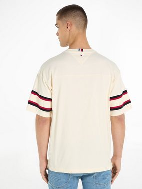 Tommy Hilfiger T-Shirt MONOTYPE SLEEVE COLOURBLOCK TEE mit Druck