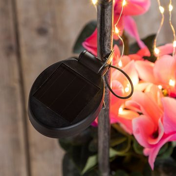 Spetebo LED Solarleuchte LED Solar Deko Wasserhahn mit Blumentopf, Ein-/Ausschalter, LED, warm weiß, Garten Beleuchtung mit 30 LED in warm weiß inklusive Blumentopfhalter