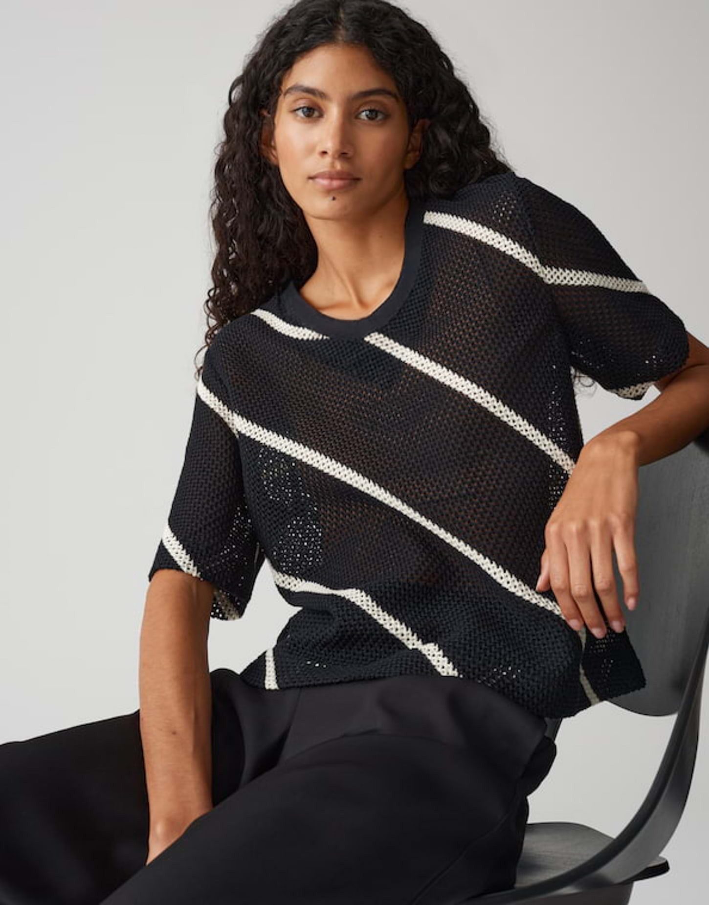 OPUS Sweatshirt GEMUKKI Regular Häkeloptik mit Boho Charme