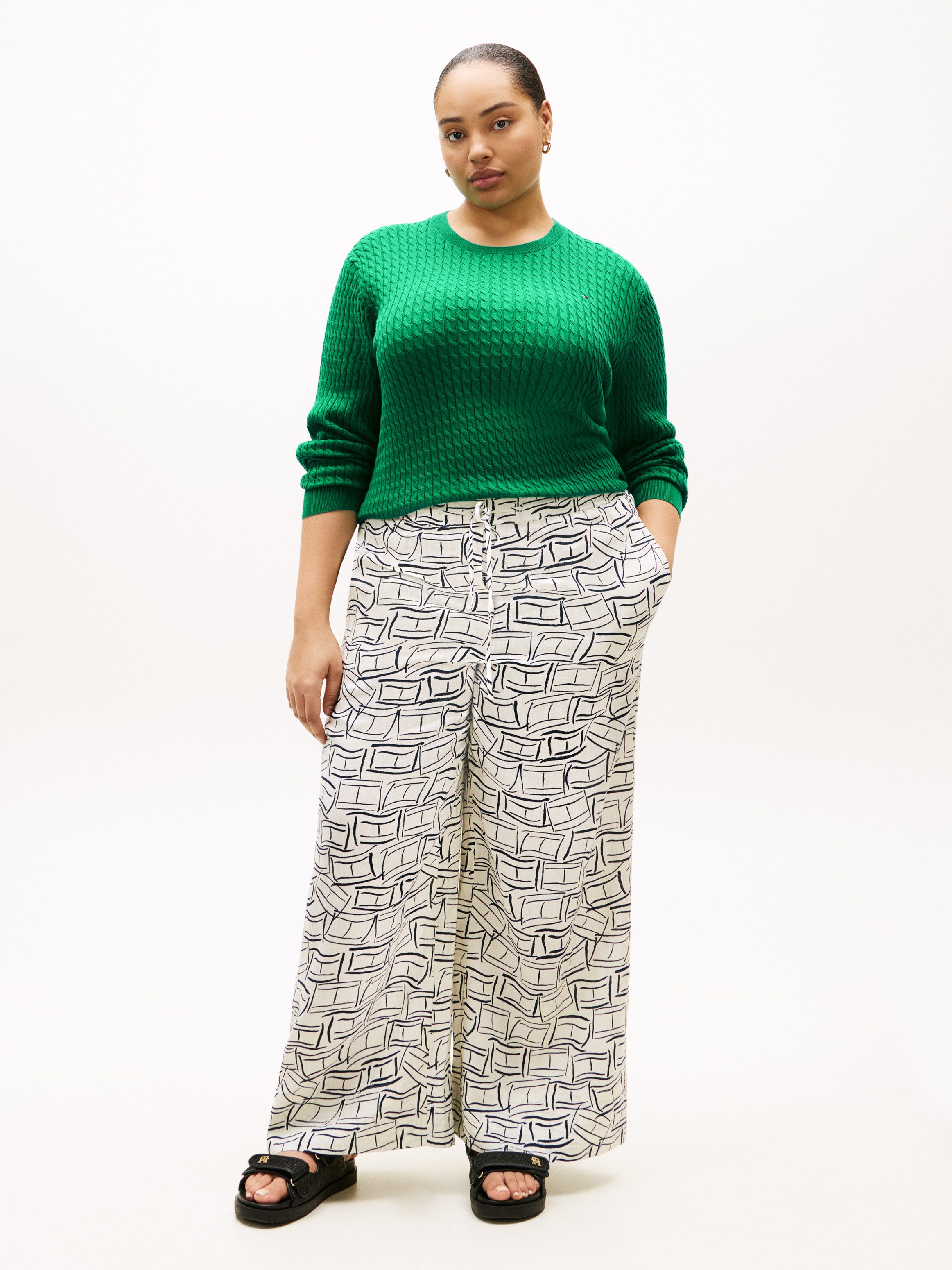 Tommy Hilfiger Curve Rundhalspullover CRV CO CABLE FINE GG CNK SWEATER in großen Größen, mit Zopfmuster