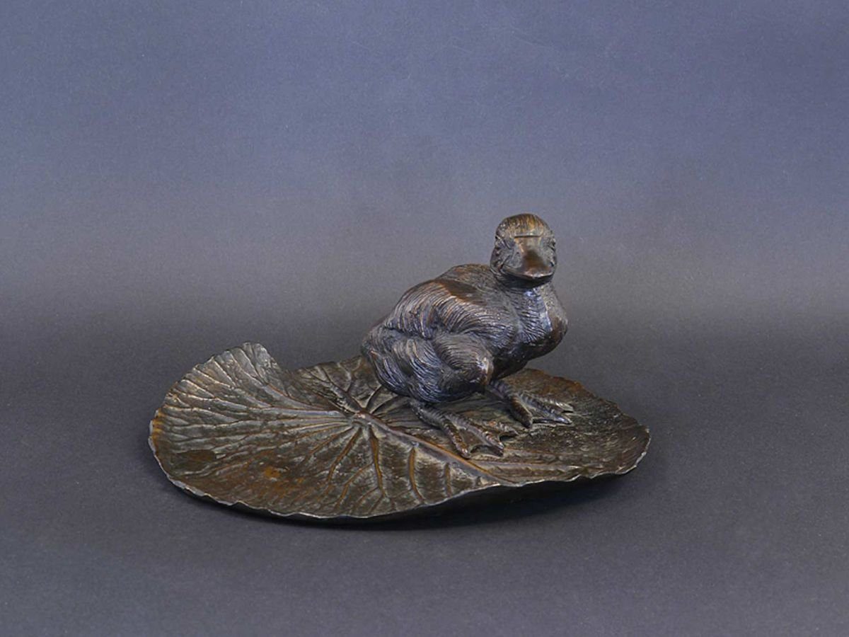 AFG auf Ente Statue Bronze steht Blatt Figur Tierfigur einem