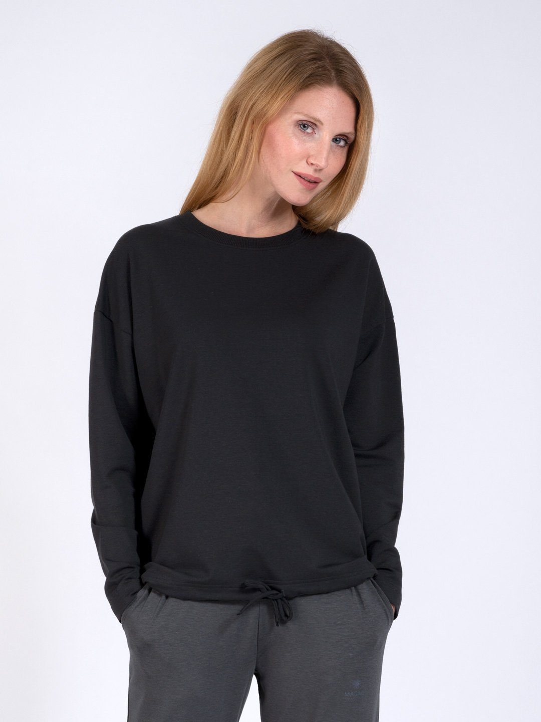 Magadi Yoga & schwarz aus Relax Naturmaterial Shirt weichem Gigi