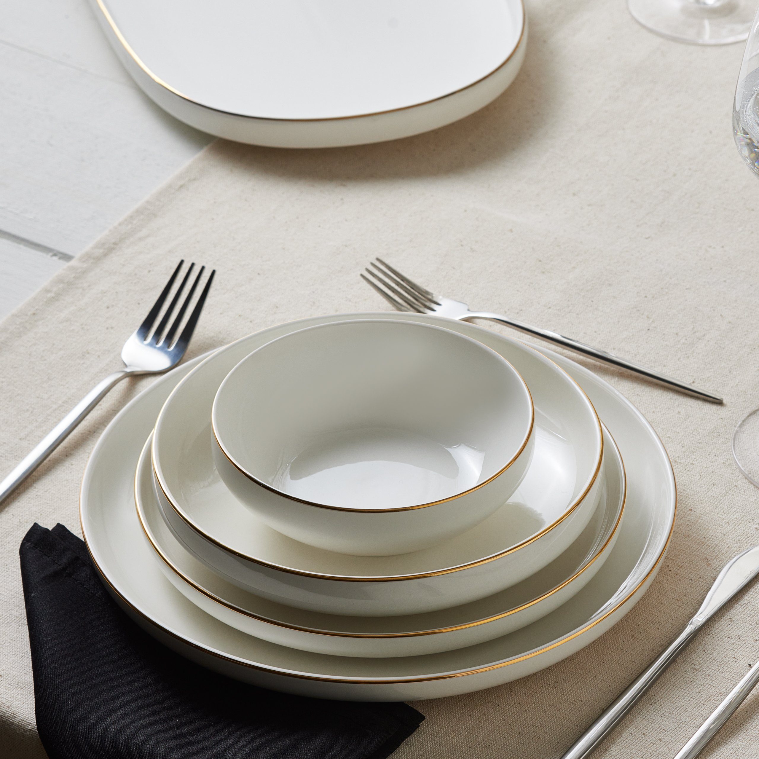 Geschirr-Set Karaca Streamline Saturn Geschirrset Tafelservice 4 Personen 19 teilig