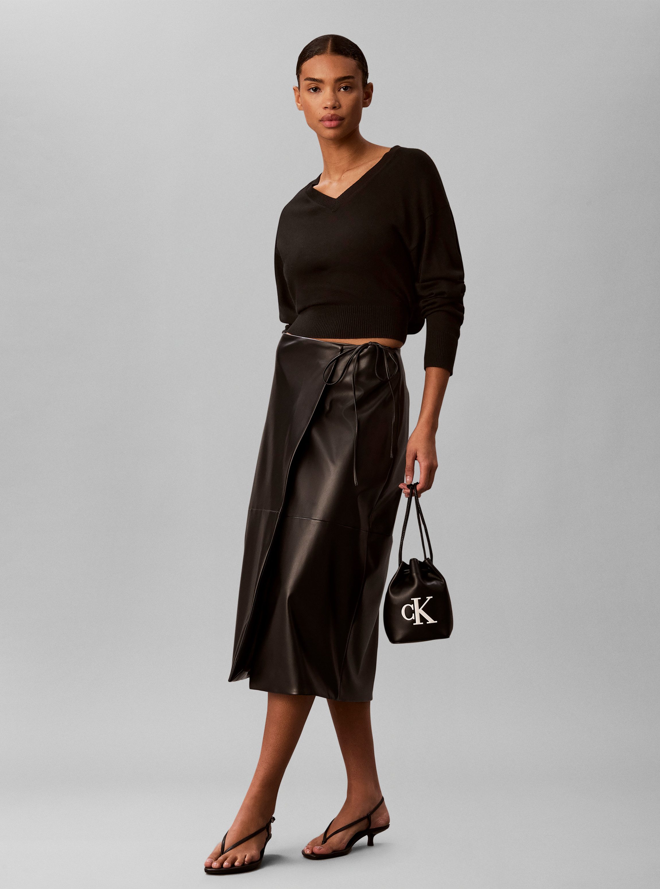 Calvin Klein Beuteltasche BOLD CK MINI BUCKET CROSSBODY, Mini Bag, Beutel Bag, Kordelzug, CK-Logo