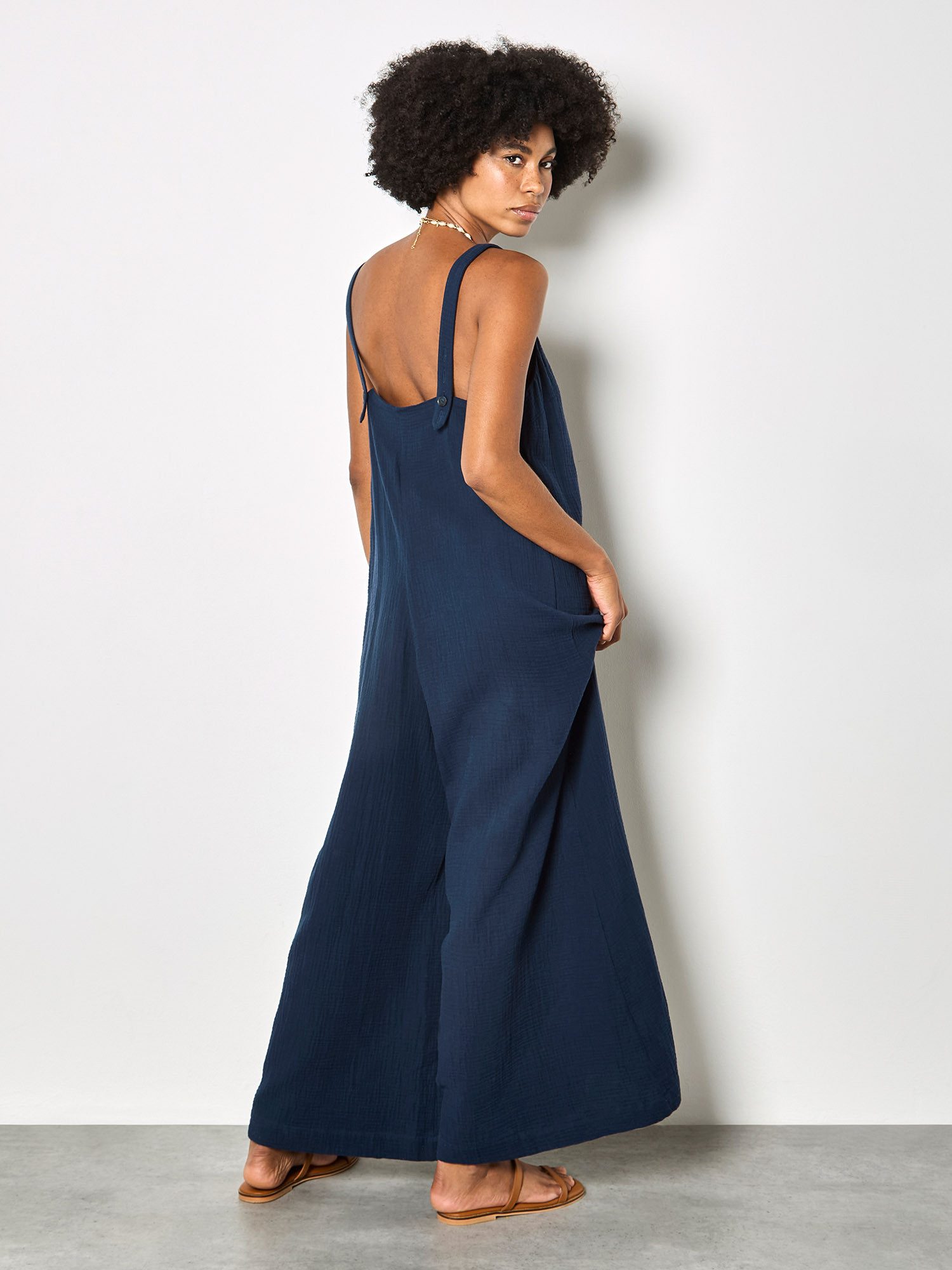 Apricot Jumpsuit Jumpsuit aus strukturierter Baumwolle mit weitem Bein – Bild 4 von 5