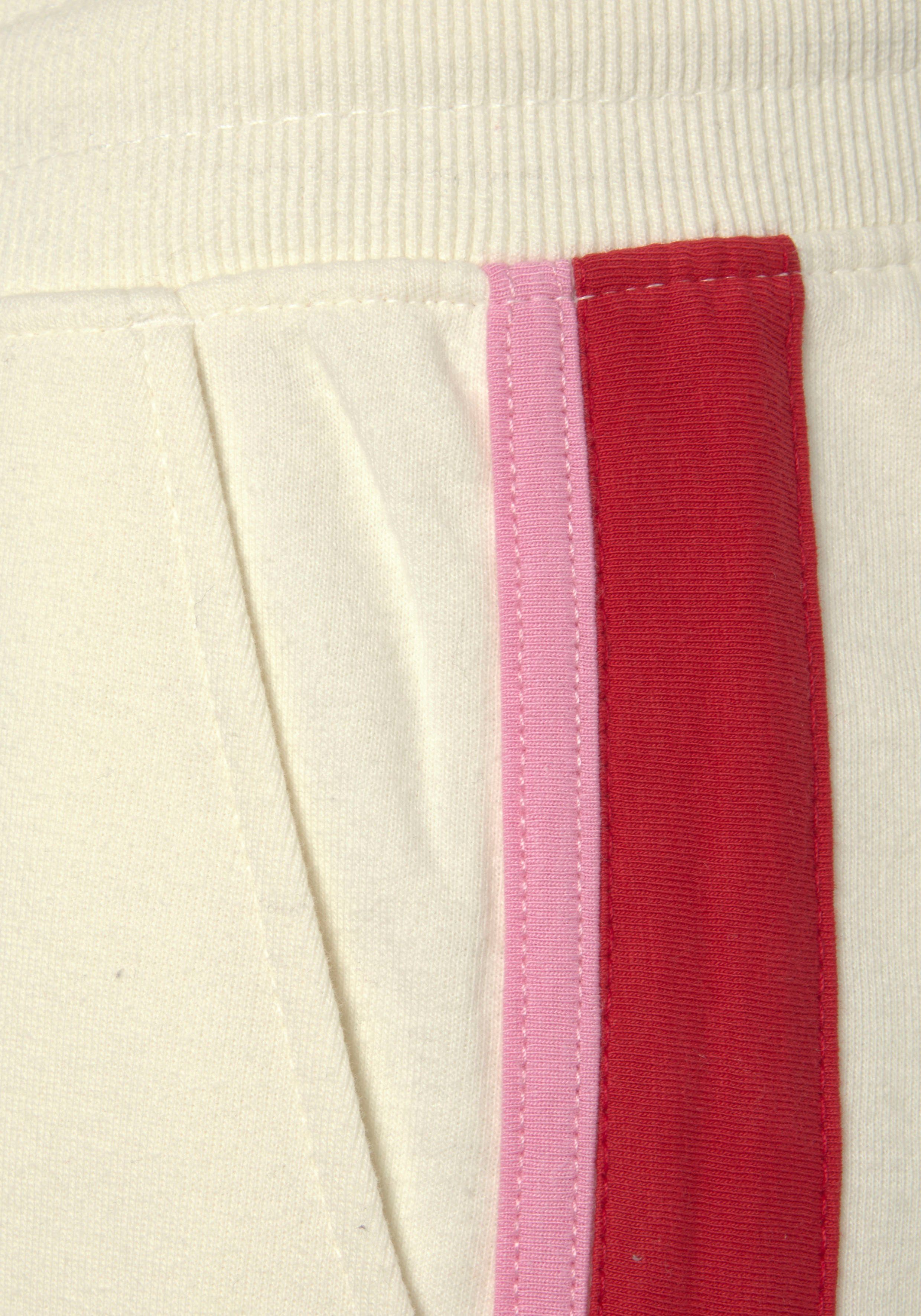 Vivance Sweatshorts (1-tlg) mit Kontrast Einsätzen, Loungewear