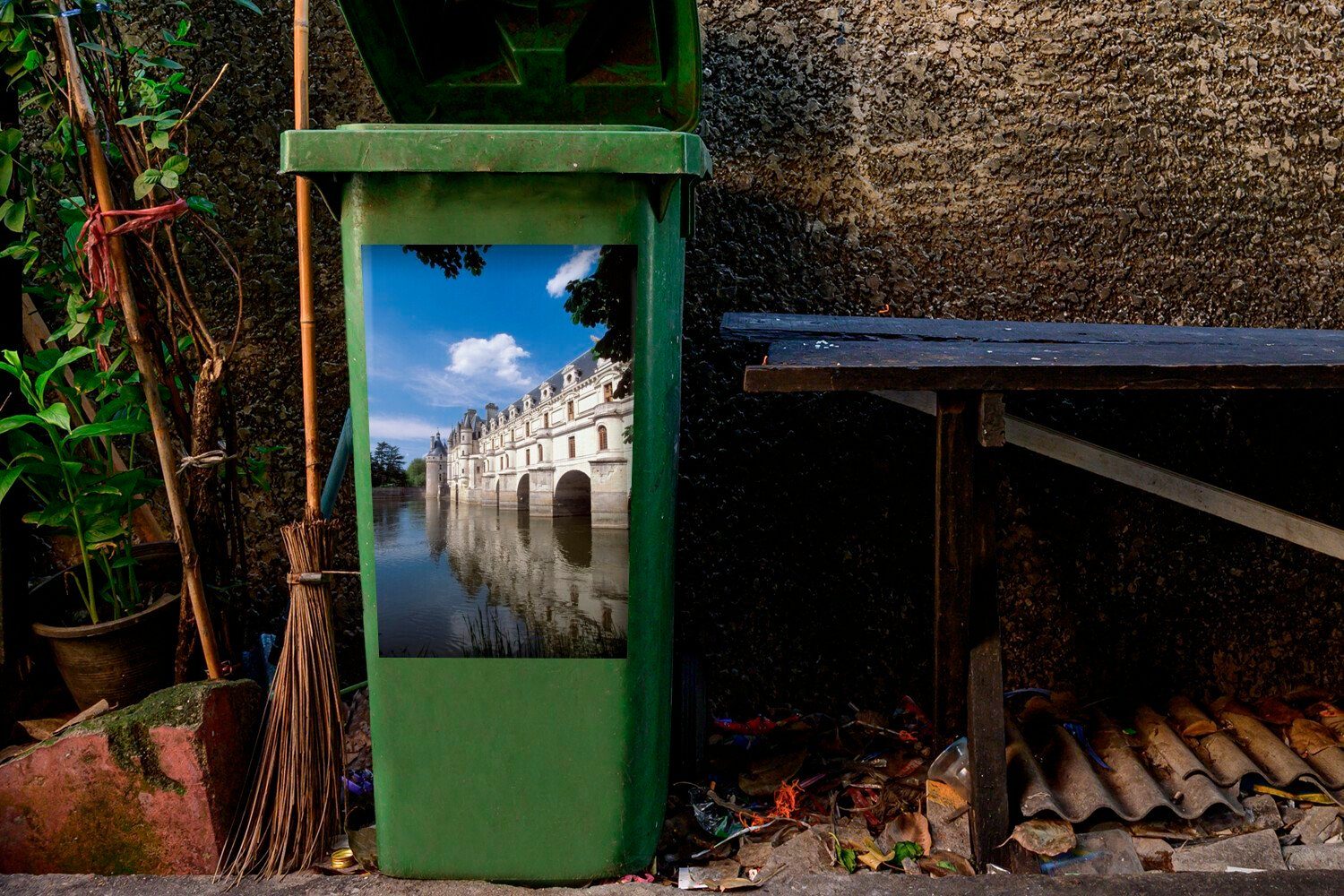 Schlosses Container, Wandsticker Mülltonne, Fluss St), Abfalbehälter des Chenonceau entlang Mülleimer-aufkleber, (1 Frankreich MuchoWow Sticker, in