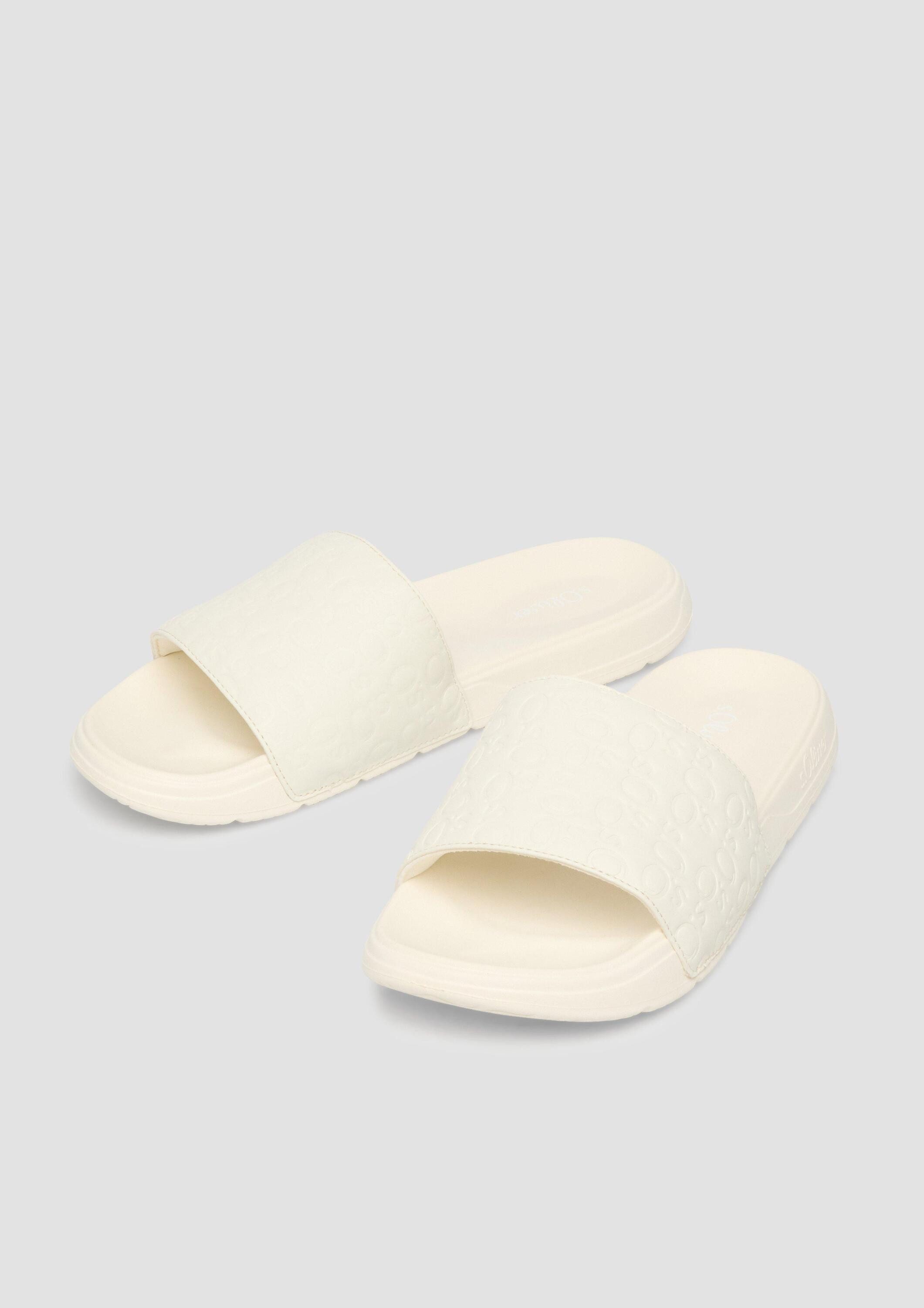 s.Oliver Pantoletten Slipper Pantoletten mit Artwork