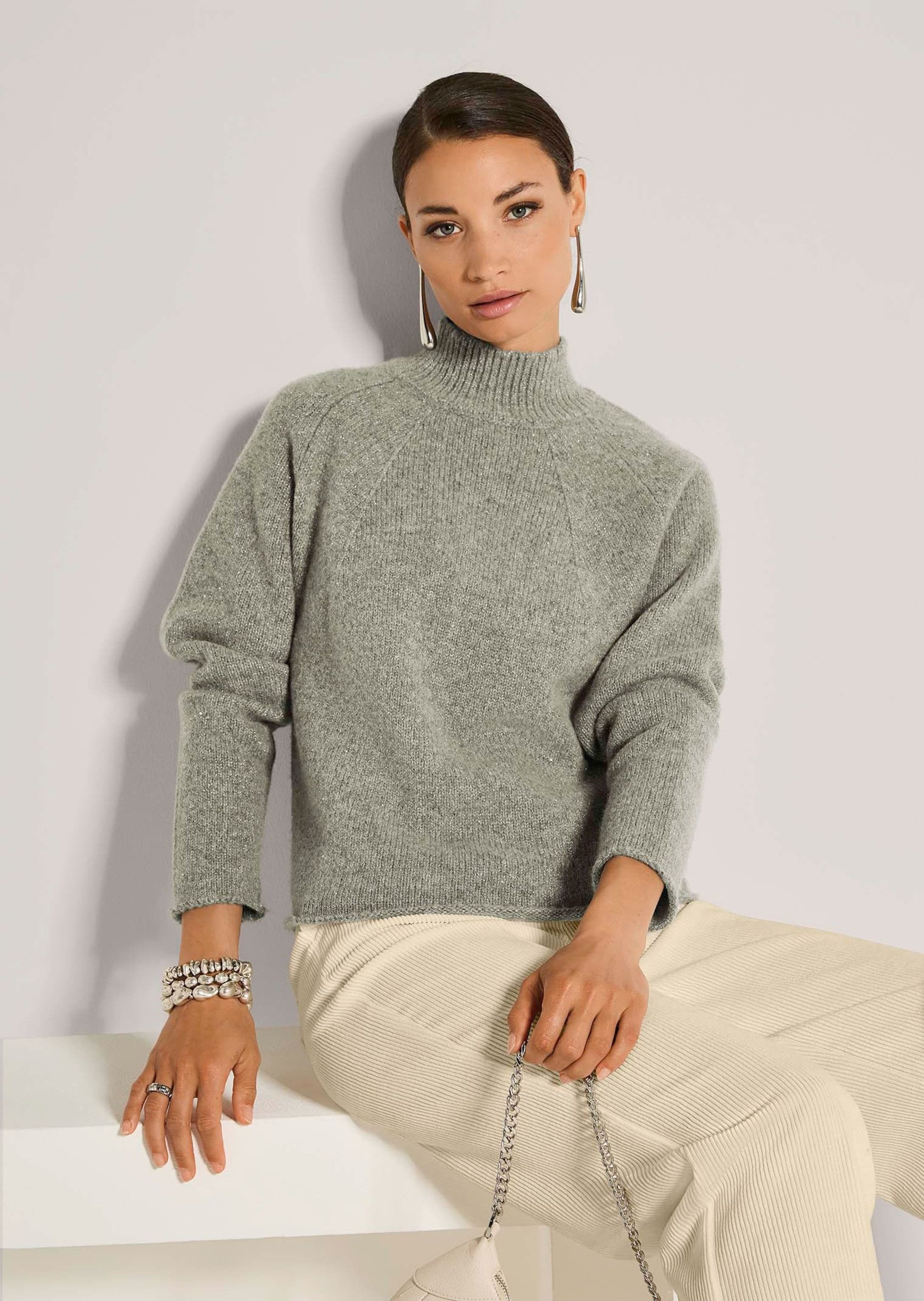 MADELEINE Strickpullover Moderner Glattstrickpullover mit Stehkragen Edler Herbstsweater mit Glanzgarn und langen Ärmeln