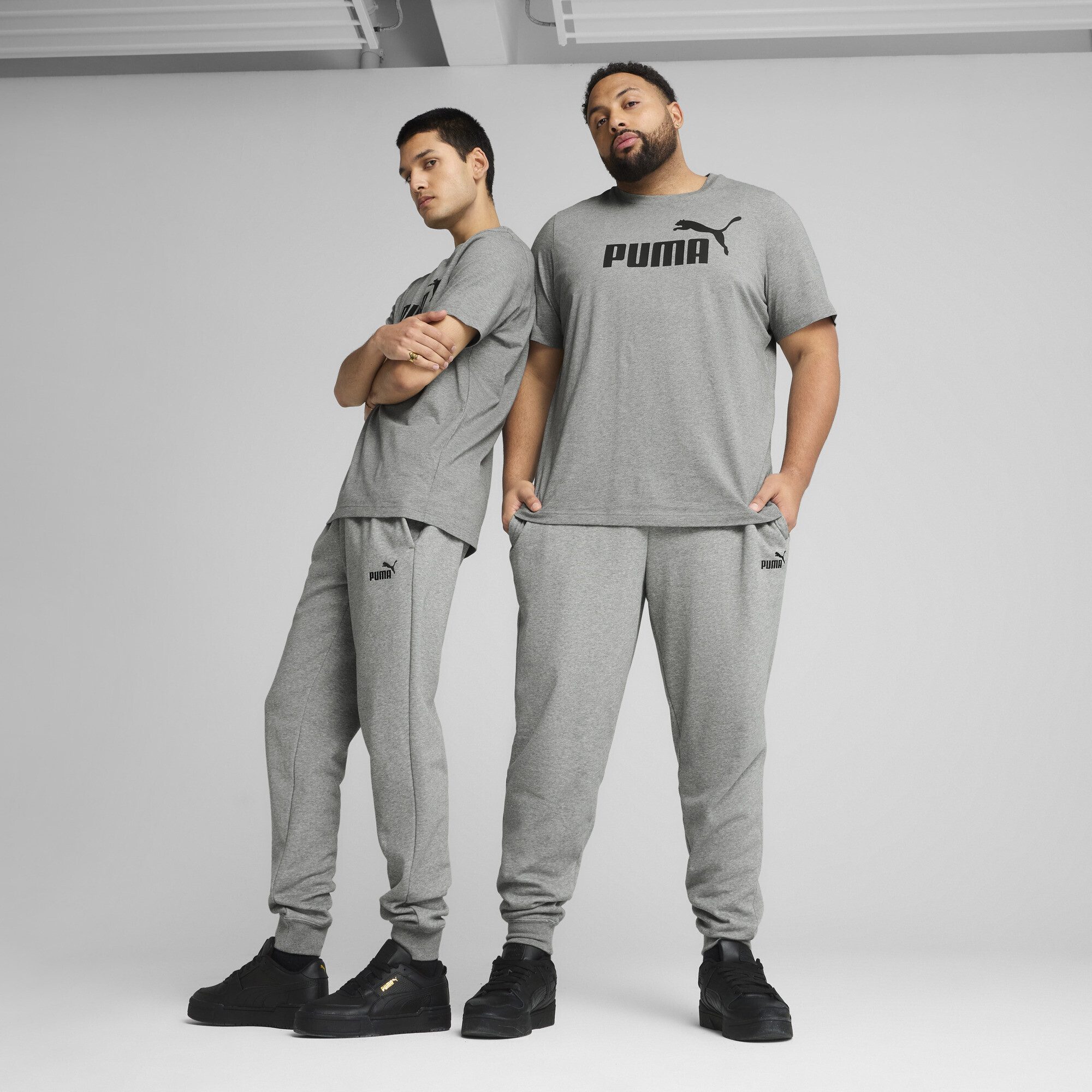 PUMA Sporthose Essentials No. 1 Logo Slim Jogginghose Herren günstig online kaufen