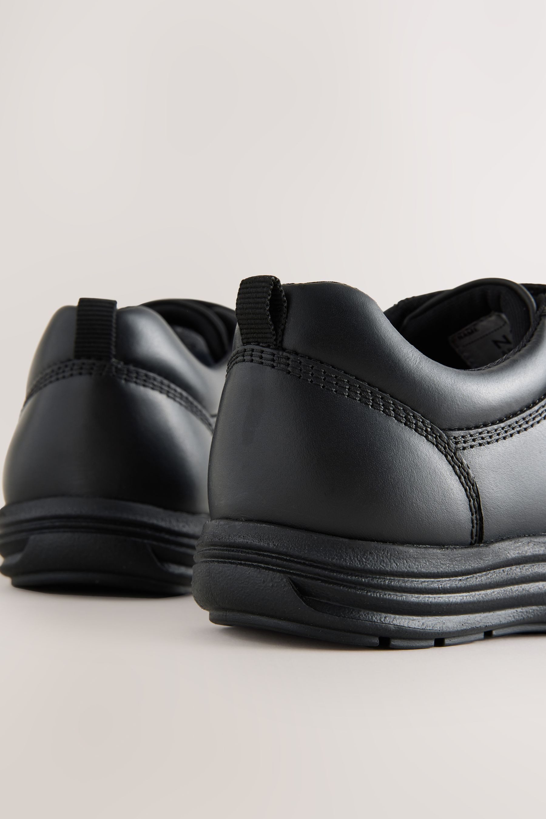 Next Lederschuhe mit 1 Klettverschlussriemen Klettschuh – Bild 3 von 5