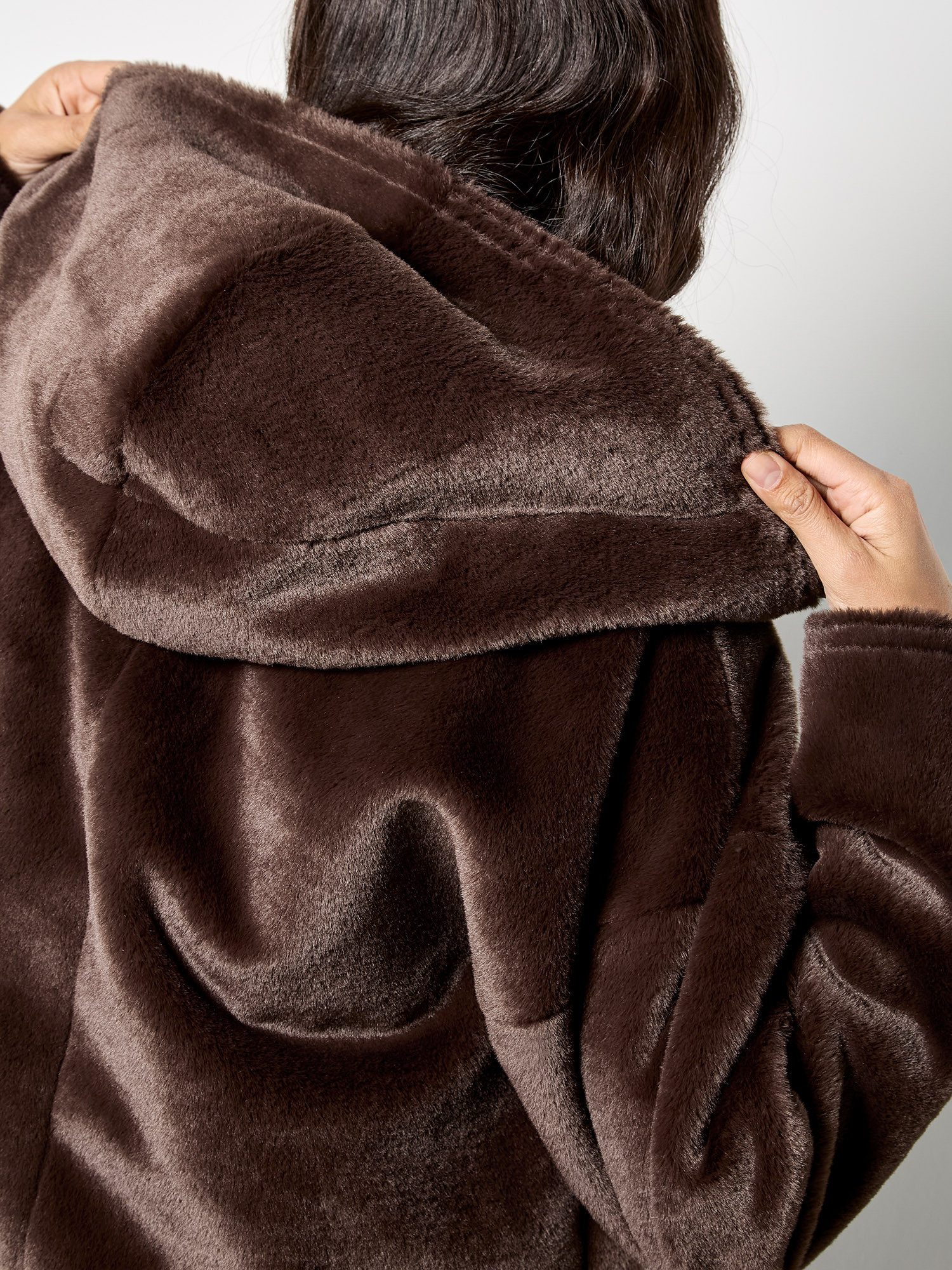 Apricot Fellimitatjacke Wendejacke mit Kapuze – Bild 5 von 5