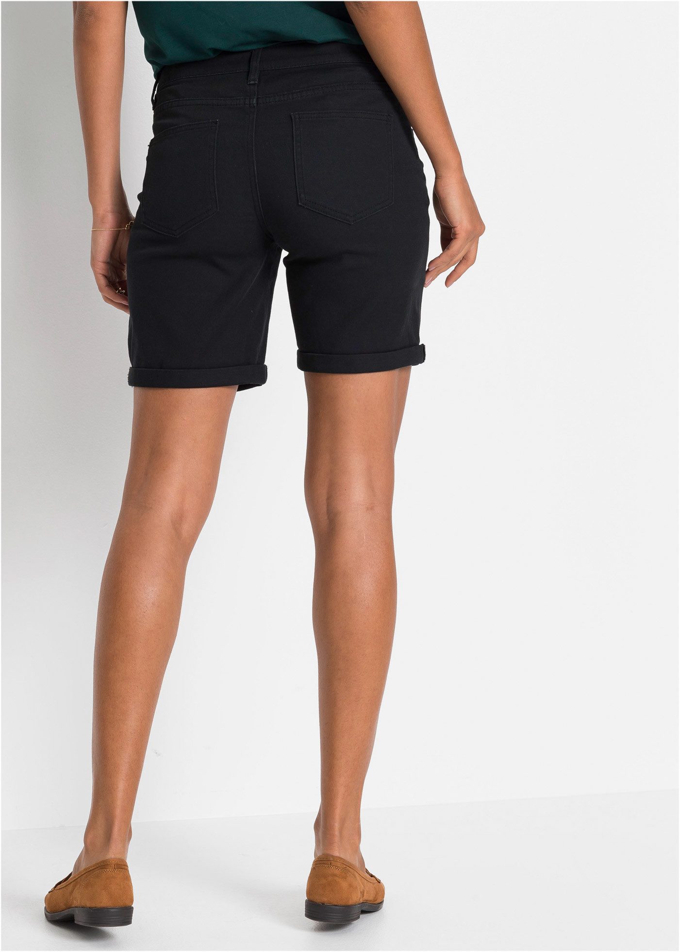 bonprix Bermudas Skinny Fit, aus Stretch-Material, mit modischer Knopfleiste